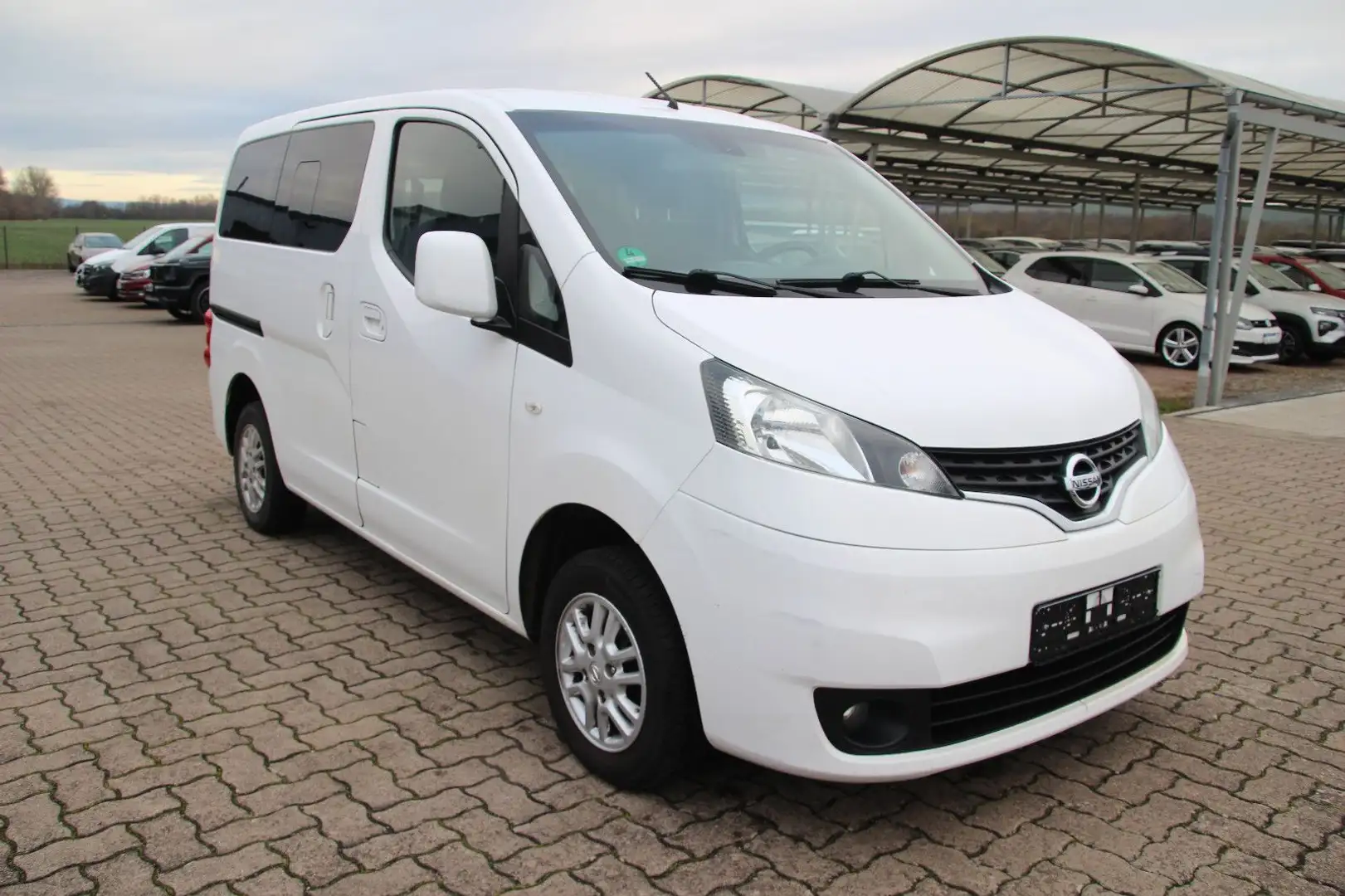 Nissan NV200 1.5 Evalia Tekna 5Sitzer/Klima/Kamera/Navi Weiß - 2