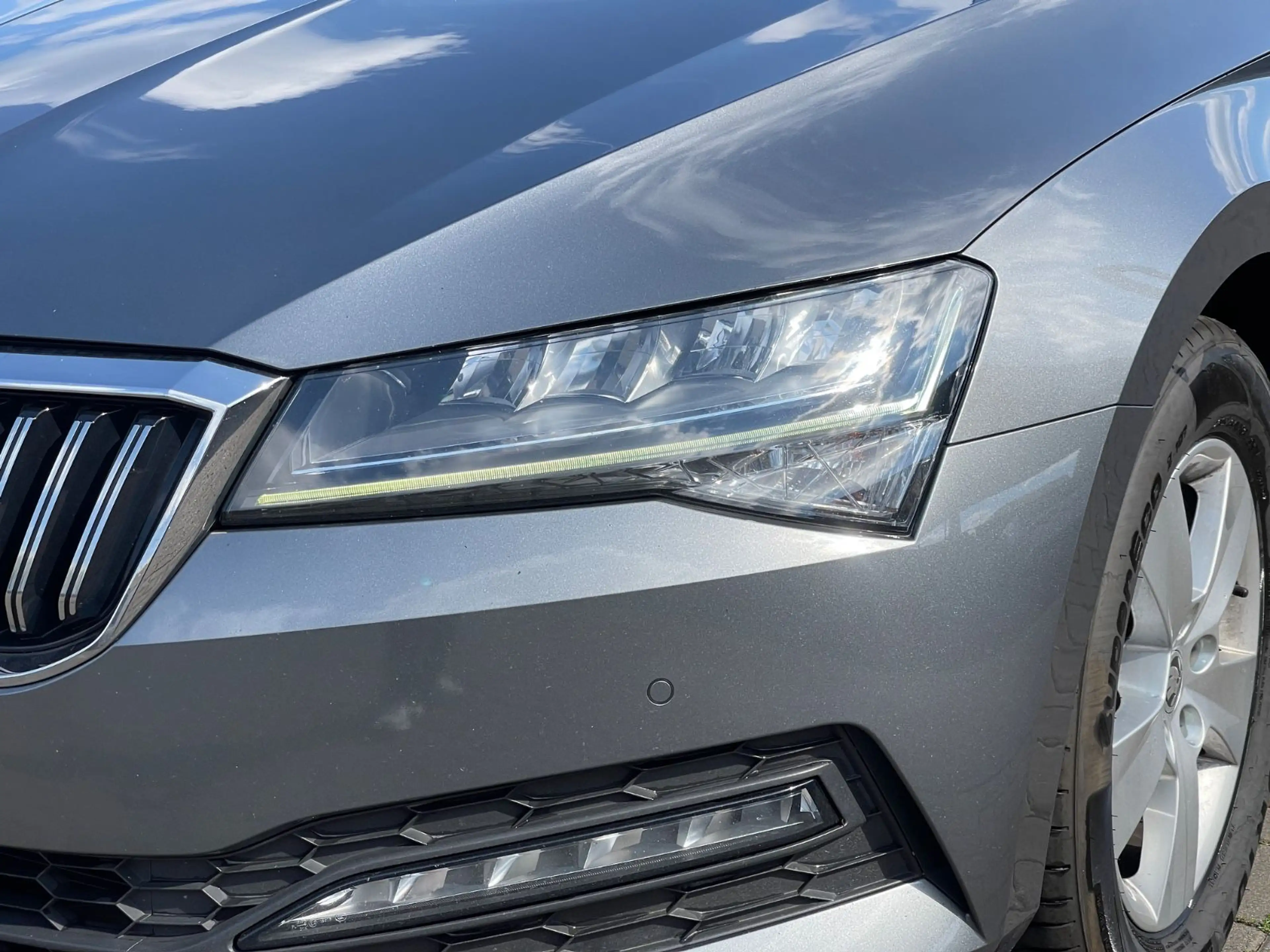 Skoda Superb Combi 2.0TDI*AUTOM.*PDC*NAVI*ACC*1.HAND — photo 12