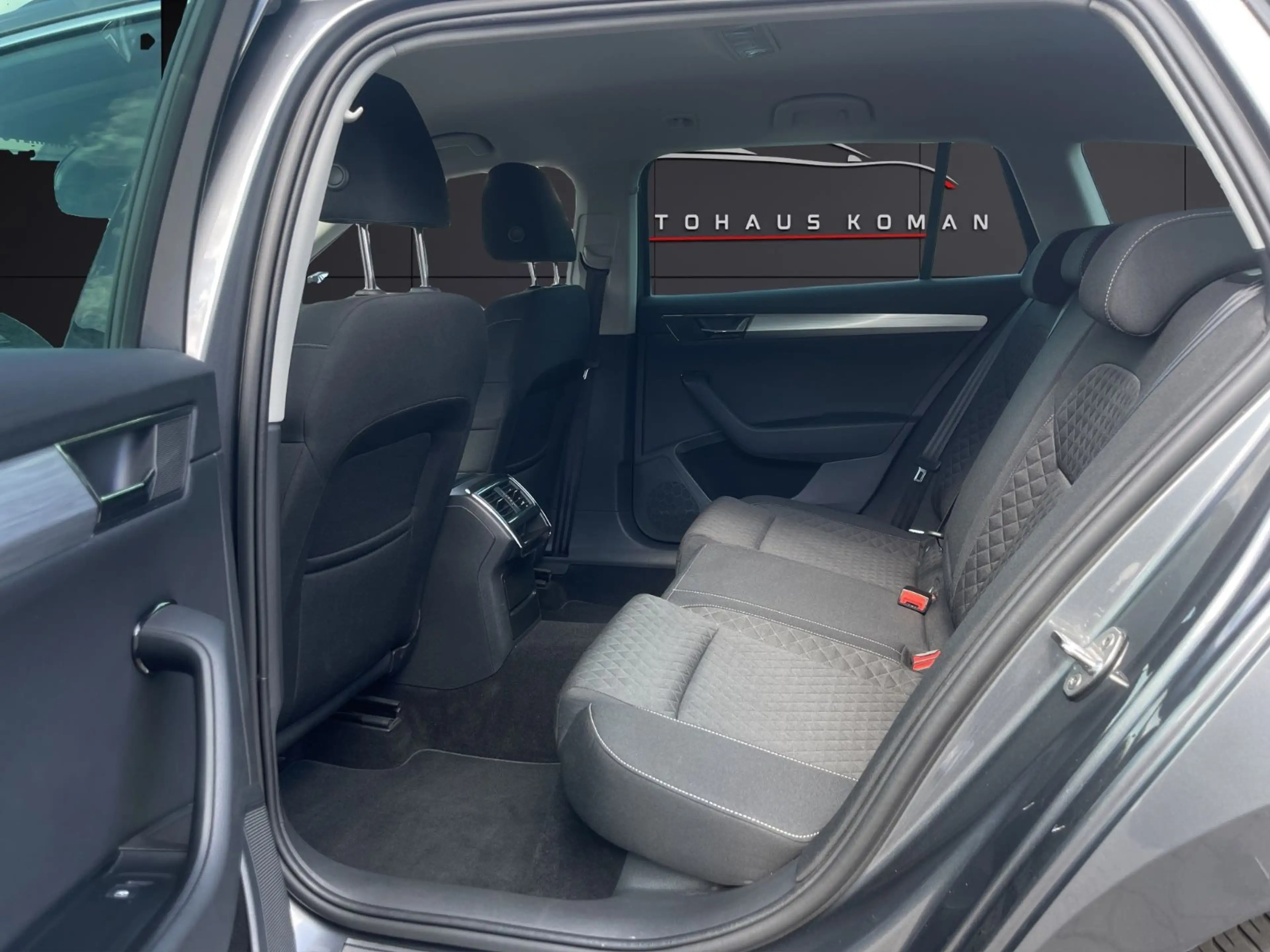 Skoda Superb Combi 2.0TDI*AUTOM.*PDC*NAVI*ACC*1.HAND — photo 14