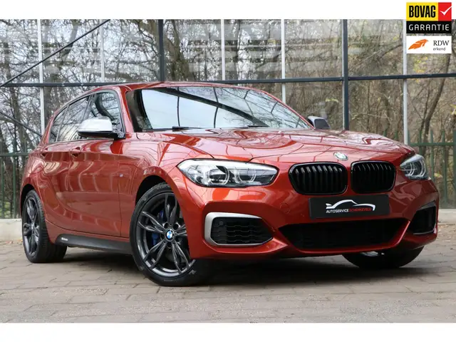 BMW 140 1-serie M140i xDrive High Executive / Leder / LED