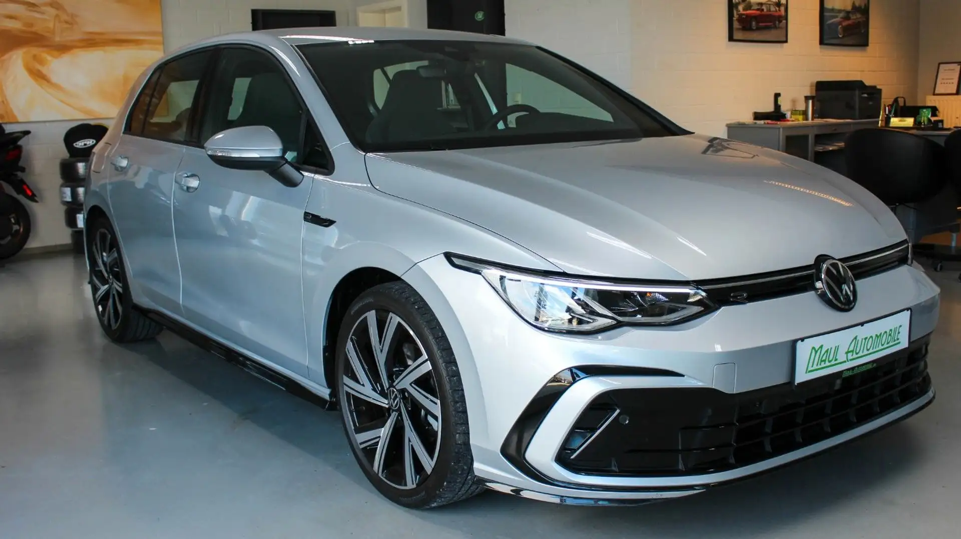 Volkswagen Golf VIII R-Line Navi,SHZ,LED,18Zoll,IndL 1Hand Argent - 2