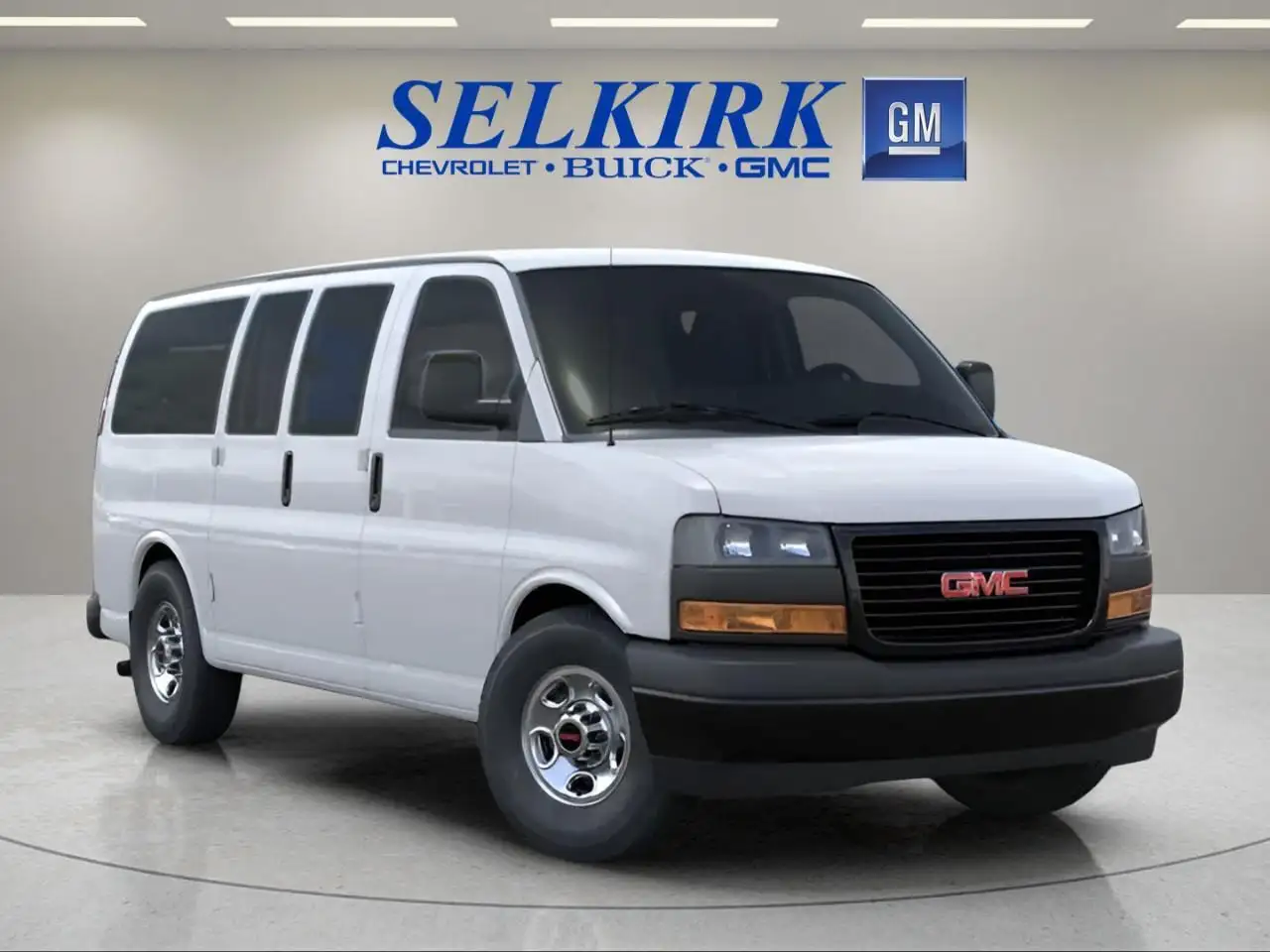 GMC Savana снимка GMC Savana