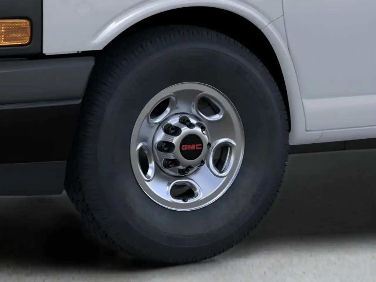 GMC Savana снимка GMC Savana