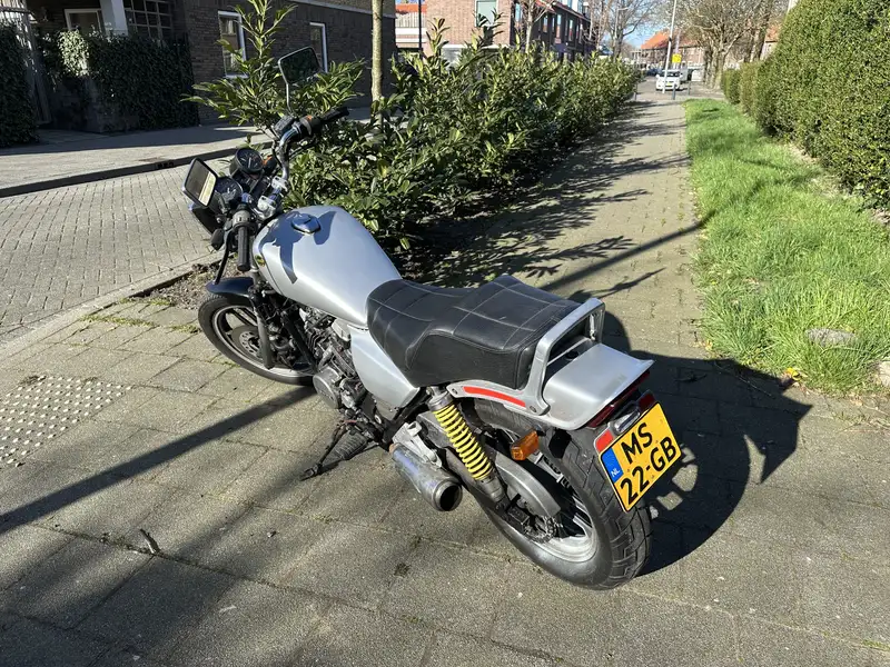 Honda VF 500 - foto 5