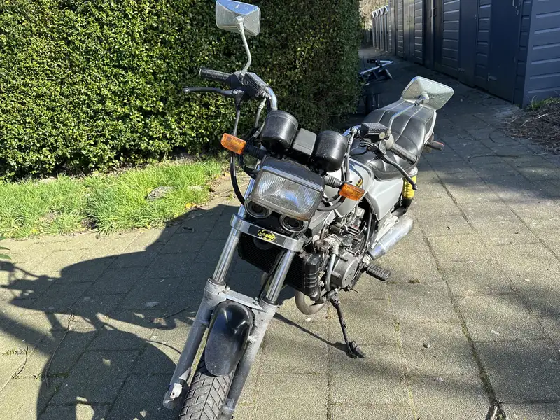 Honda VF 500 - foto 2