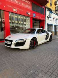 4.2 FSI quattro R tronic