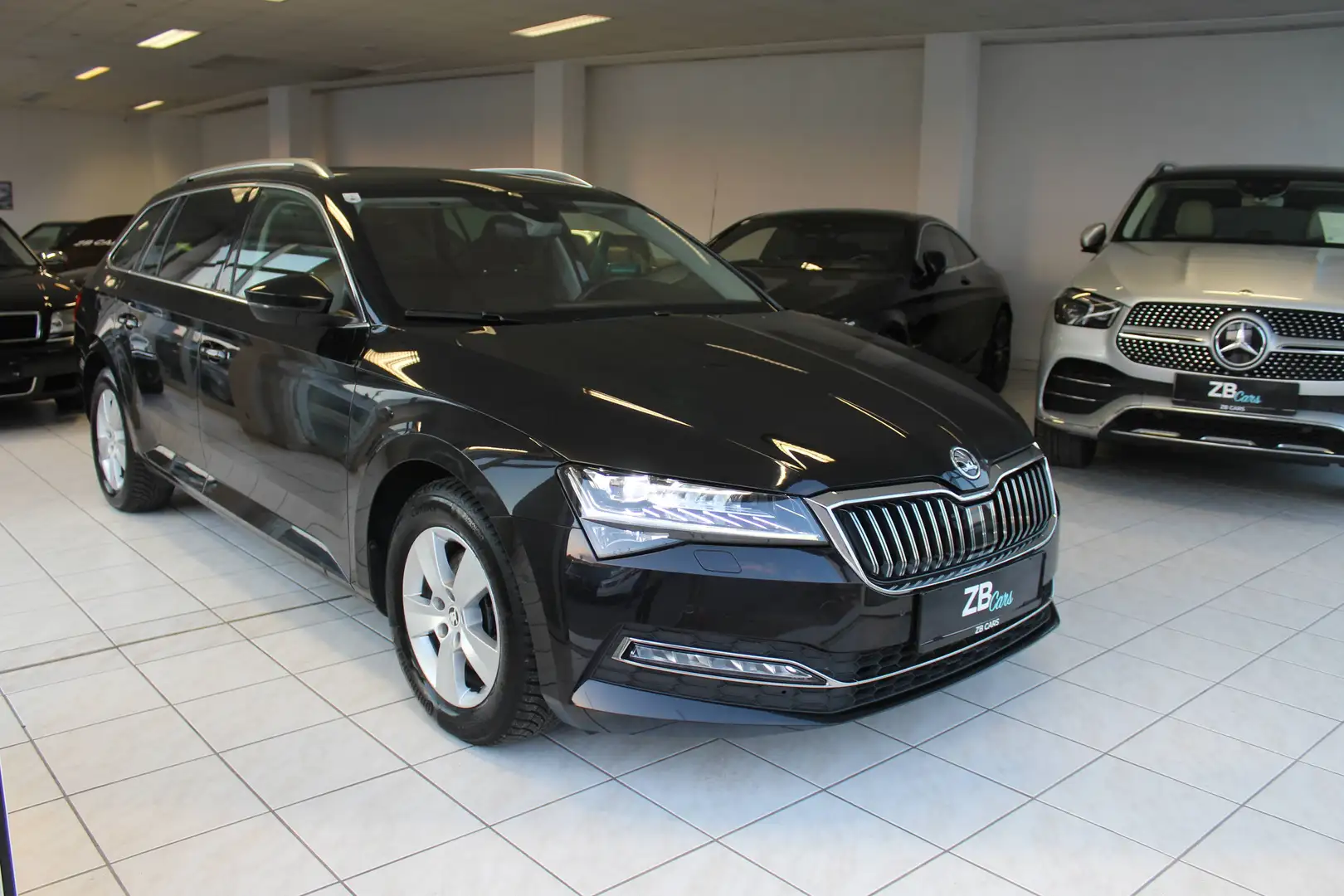 Skoda Superb Style // NAVI // Kamera // LED // MWST. // Schwarz - 1