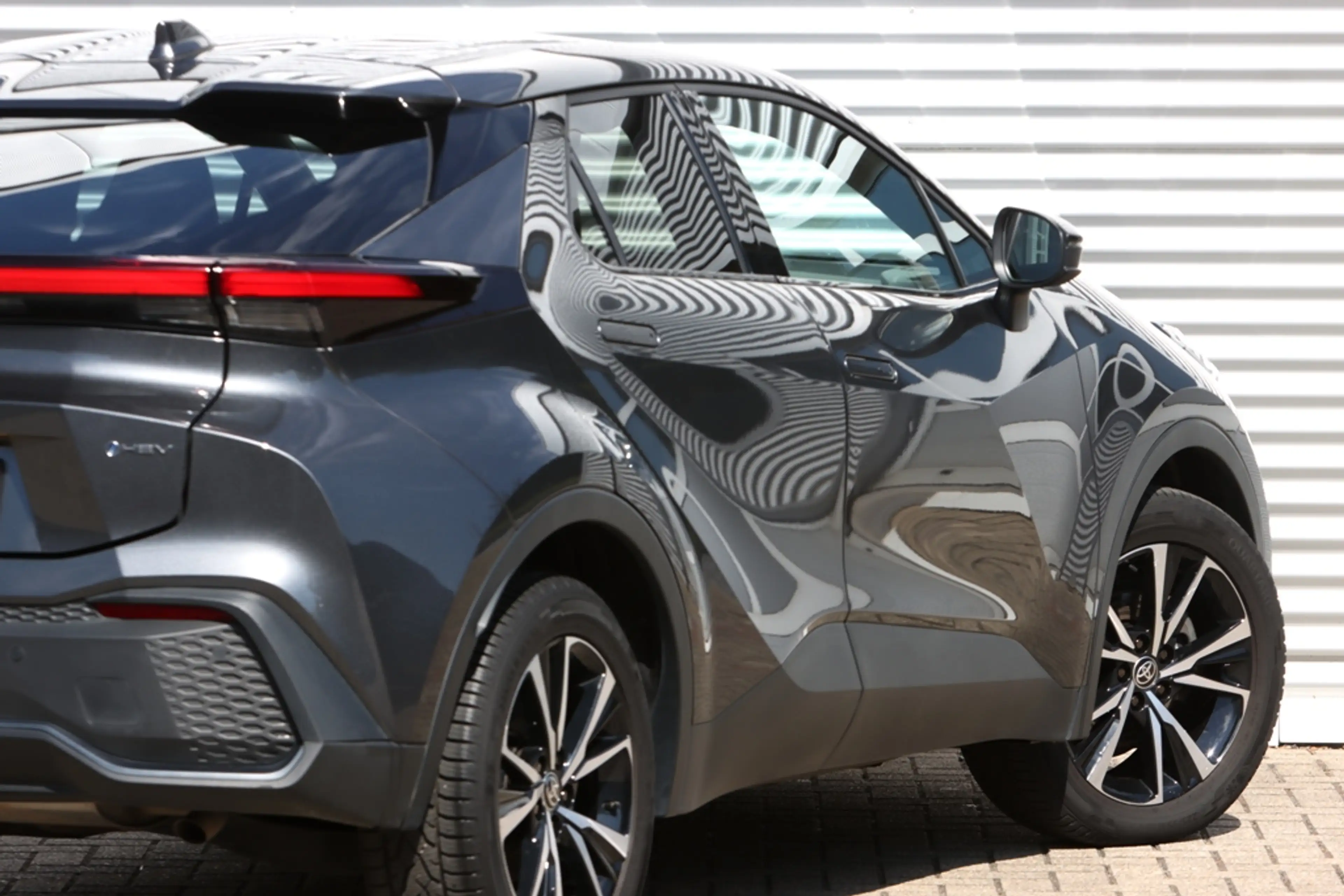 Toyota C-HR 1.8 Hybrid 140 Dynamic — photo 7