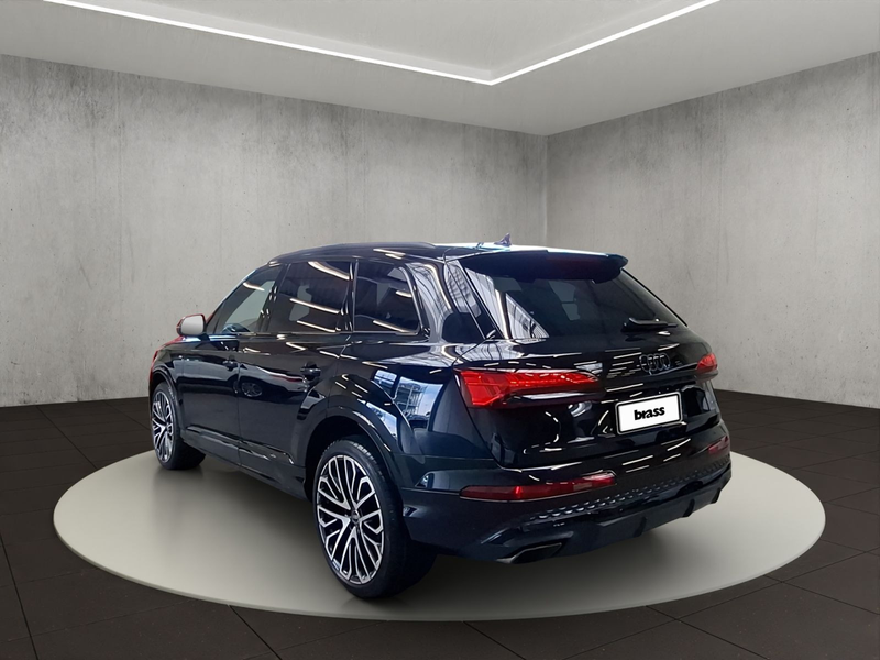 Audi Q7 SUV S line TDI quattro 210 kW ti ptronic — photo 4