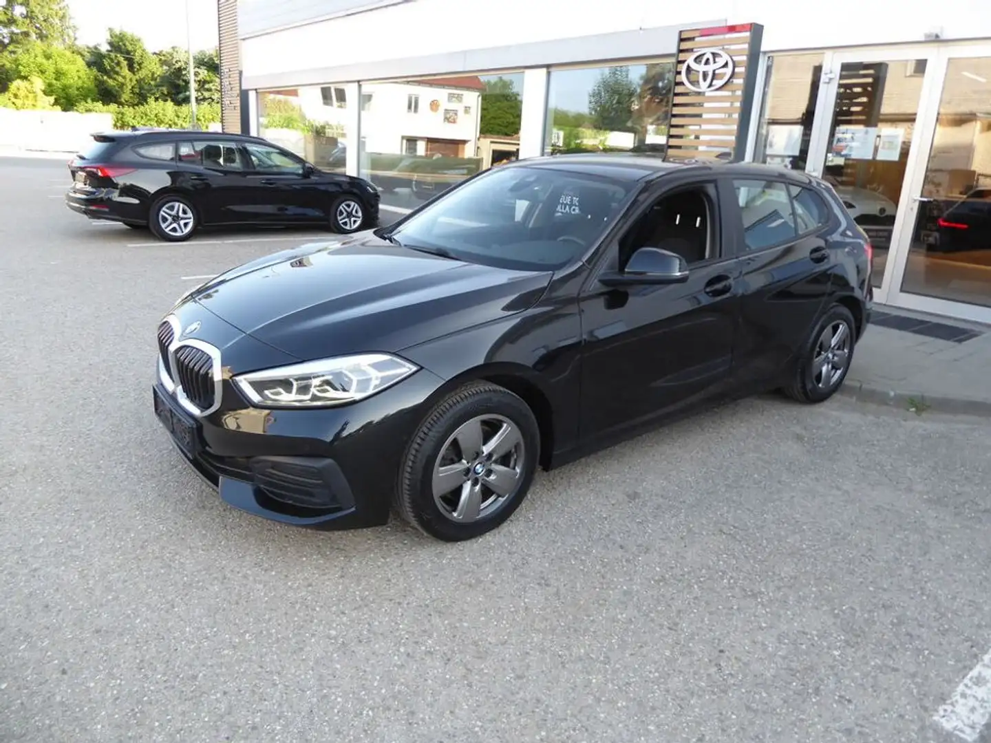 BMW 116 d Aut. *LED*KAMERA*SHZ* Negro - 2