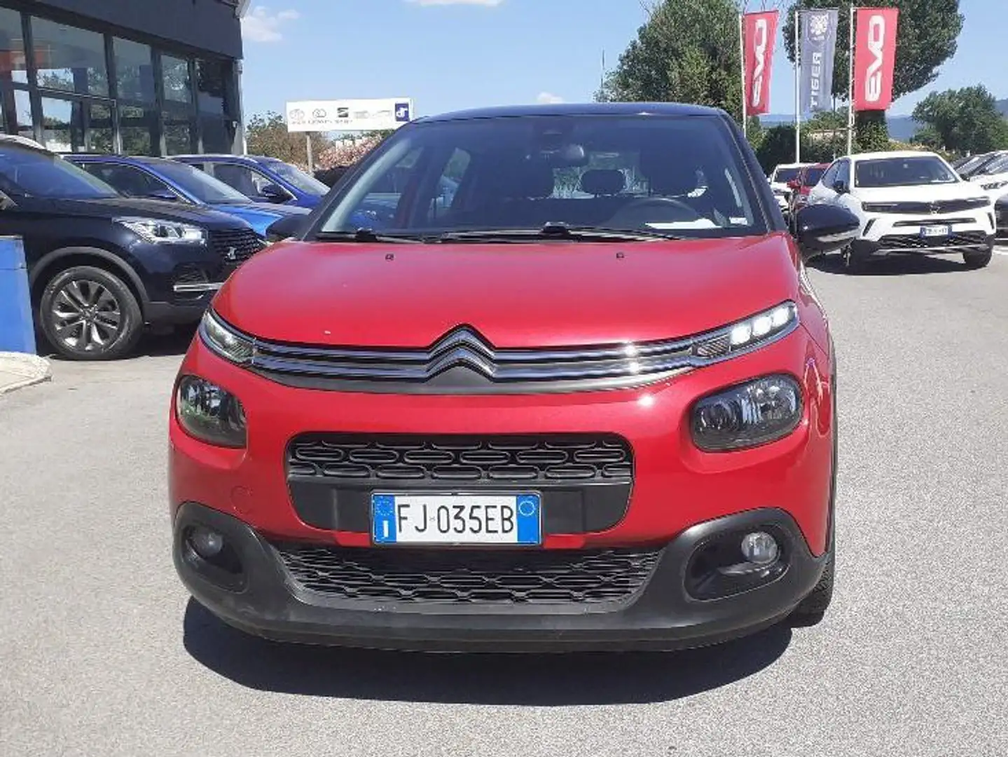 Citroen C3 C3 III 2017 1.6 bluehdi Shine s Rosso - 1