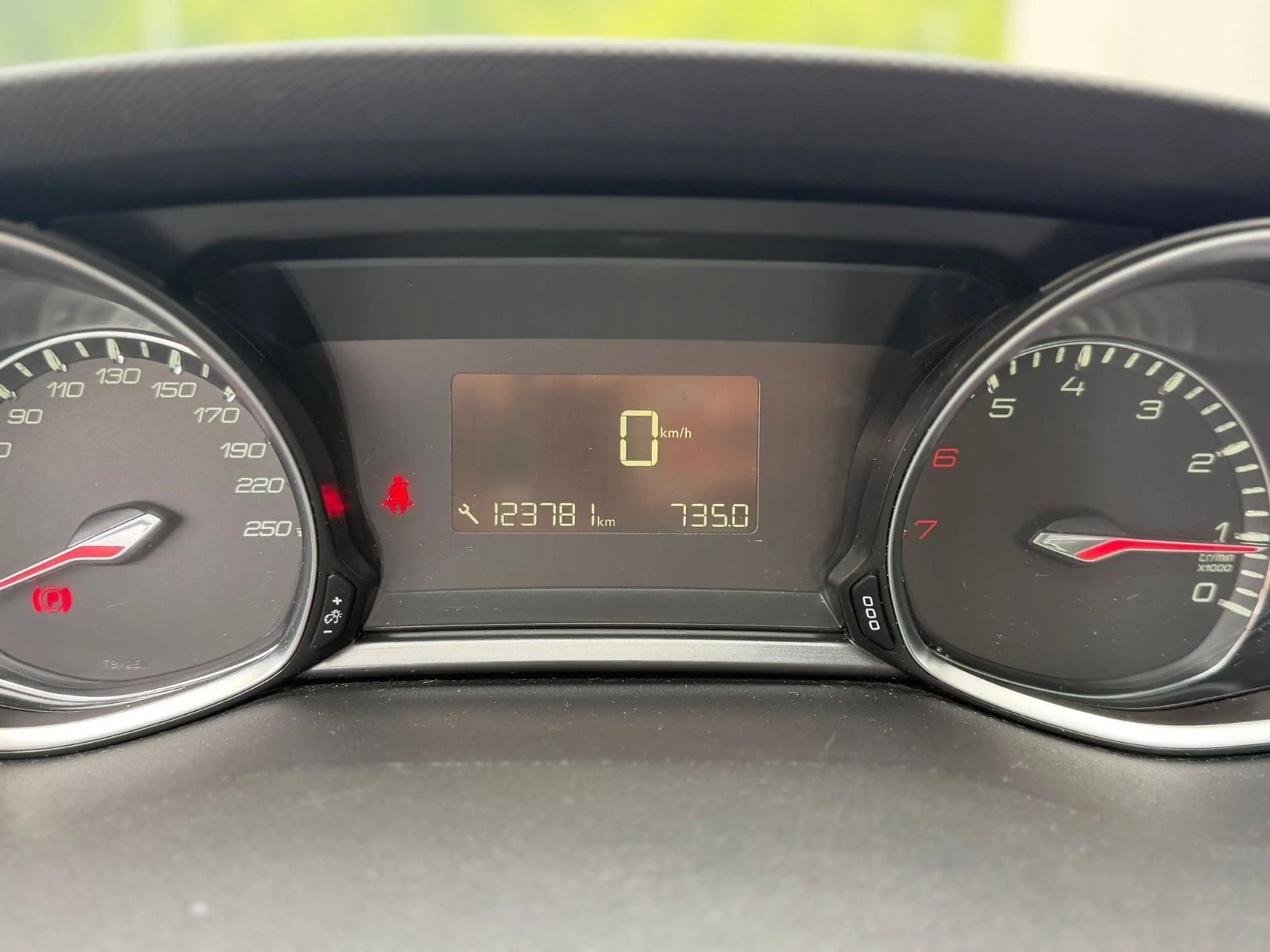 Peugeot 308 Sport — photo 13