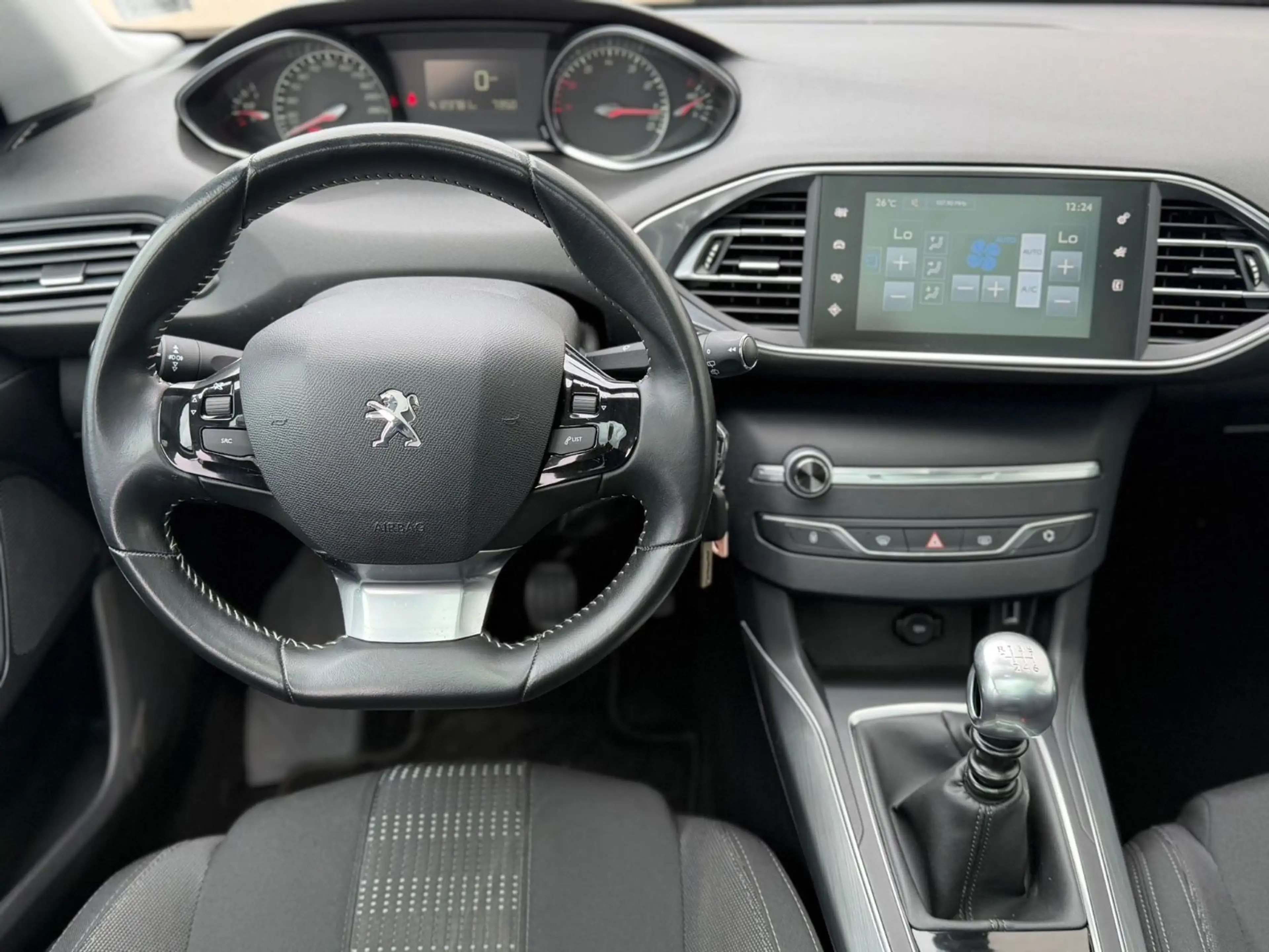 Peugeot 308 Sport — photo 12