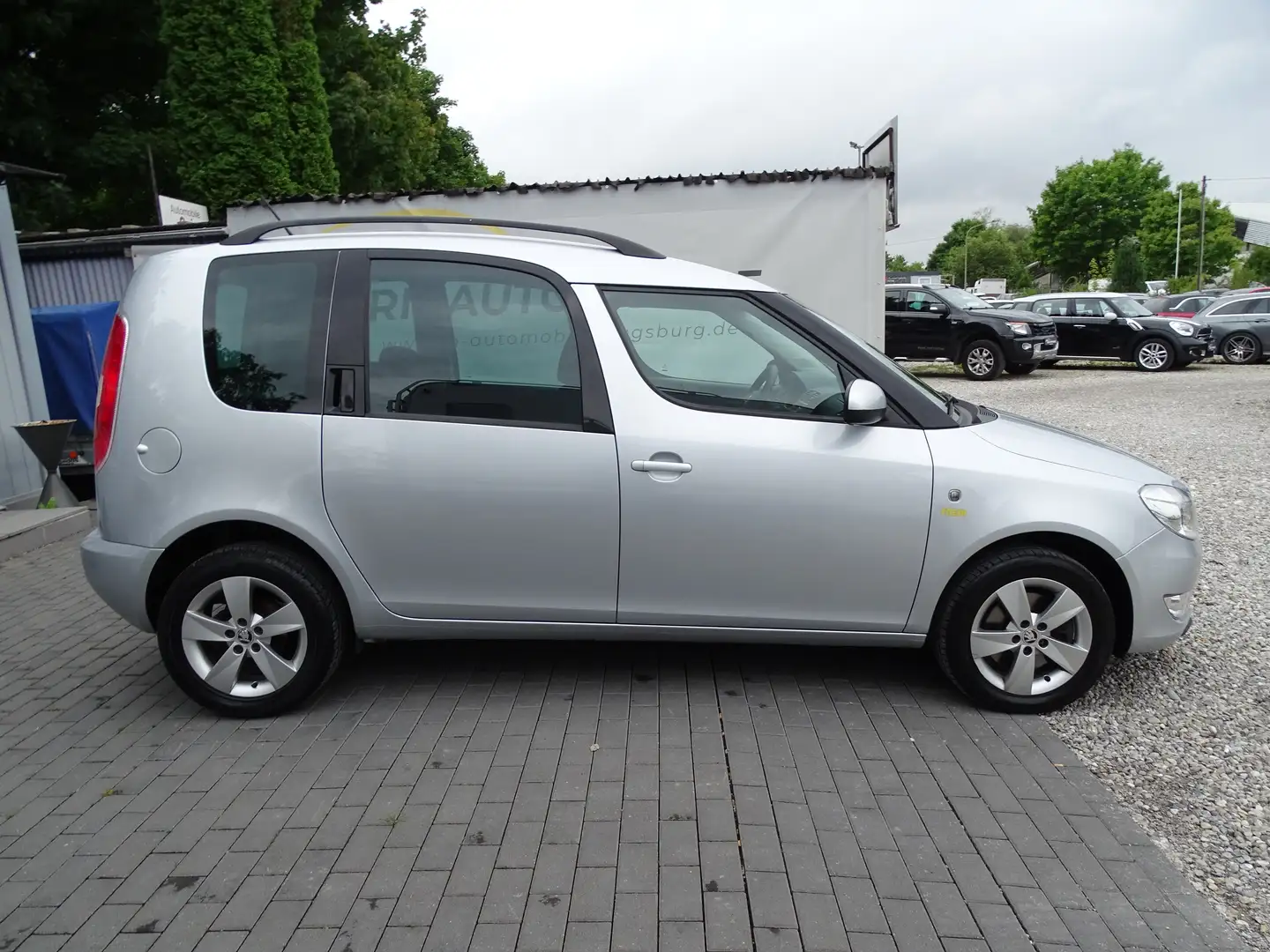 Skoda Roomster Fresh  **SCHECKHEFT / 8-FACH-BEREIFT / SITZHEI** Gris - 2
