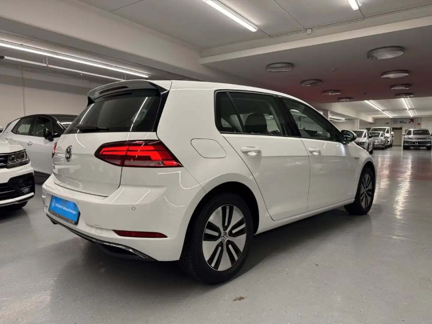 Volkswagen e-Golf Navi ACC LED Klima Sitzheizung Rückfahrkamera Weiß - 2
