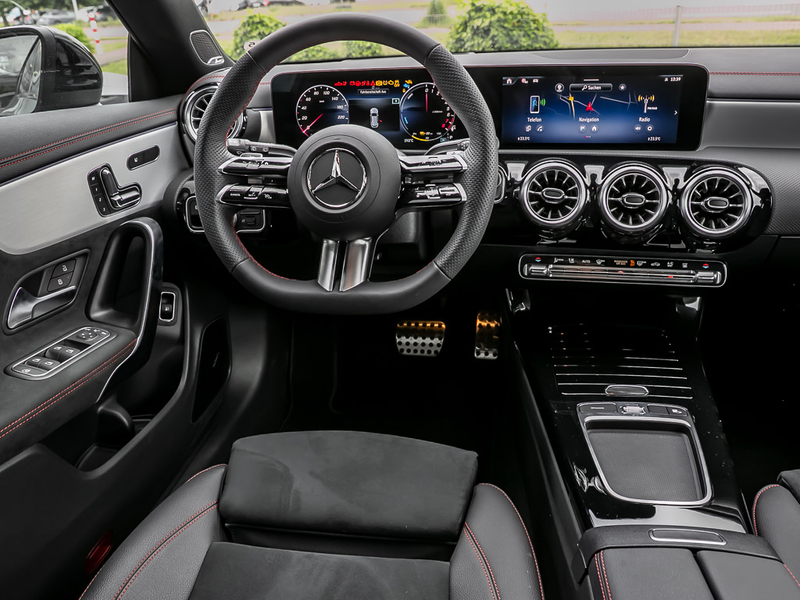 Mercedes-Benz CLA 250 e AMG Premium PLUS AHK — photo 4