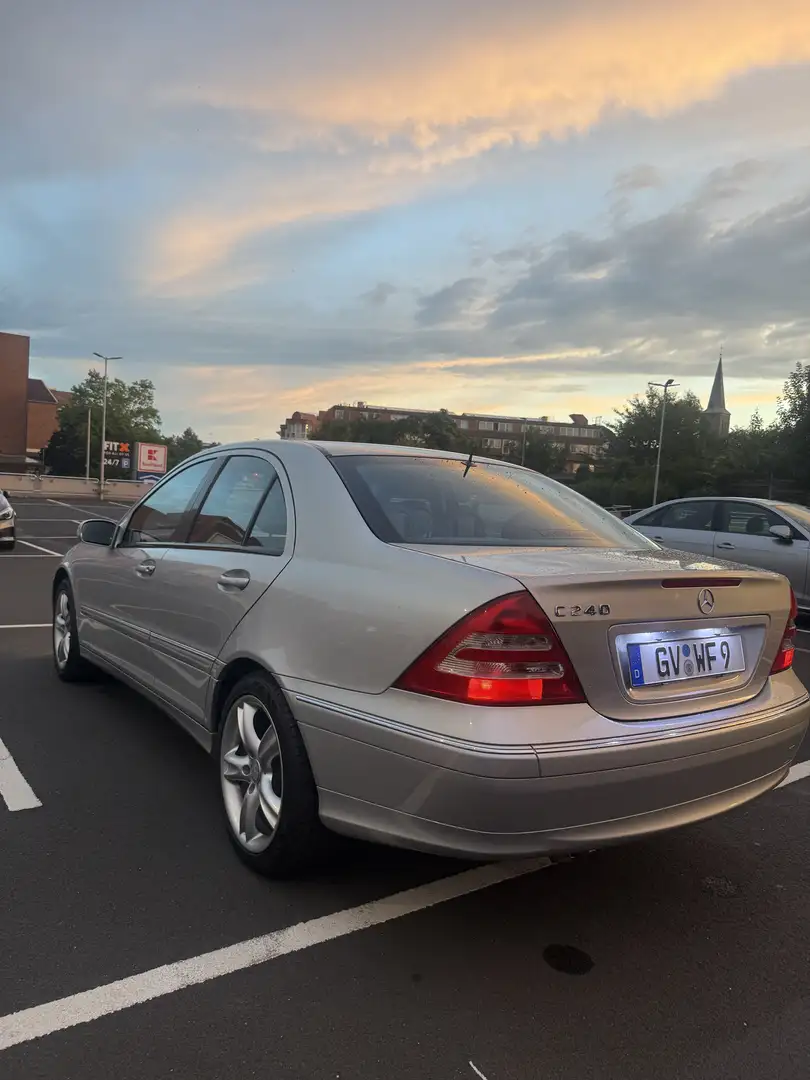 Mercedes-Benz C 240 Avantgarde Silber - 2
