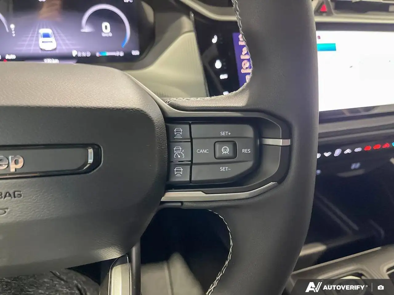 Jeep Cherokee photo Jeep Cherokee