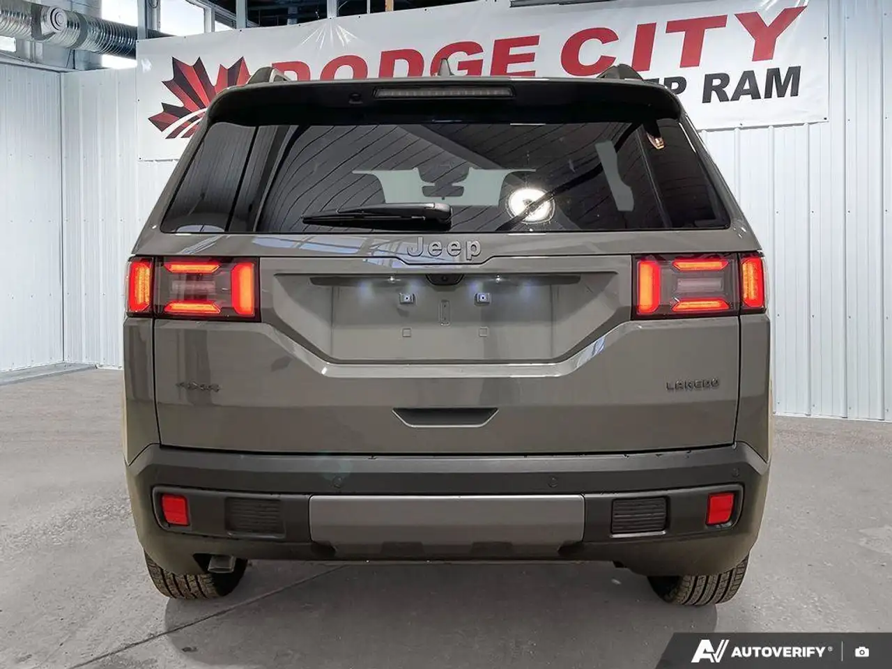 Jeep Cherokee photo Jeep Cherokee