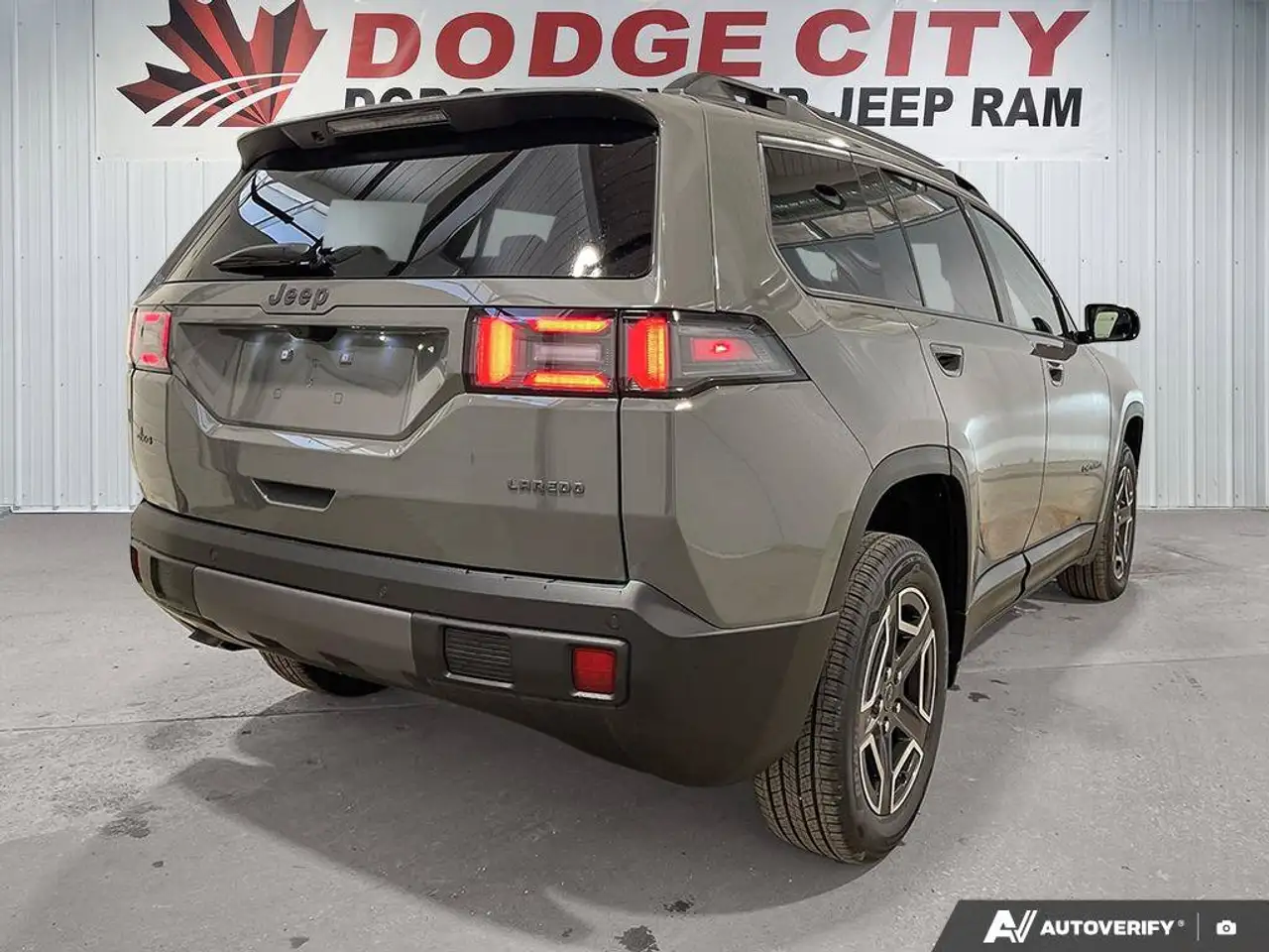 Jeep Cherokee photo Jeep Cherokee