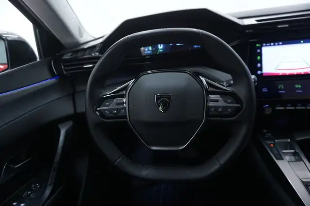 Peugeot 308 view 11