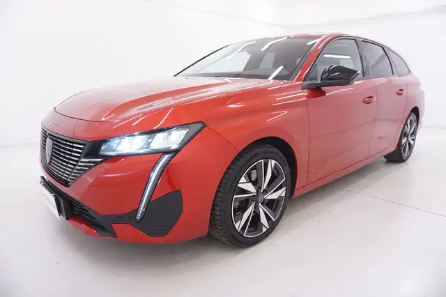 Peugeot 308 view 9