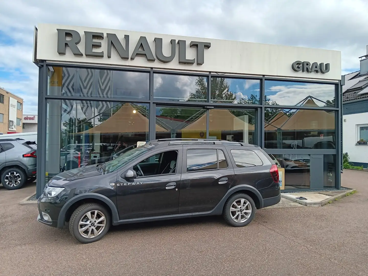 Dacia Logan Stepway Zwart - 1