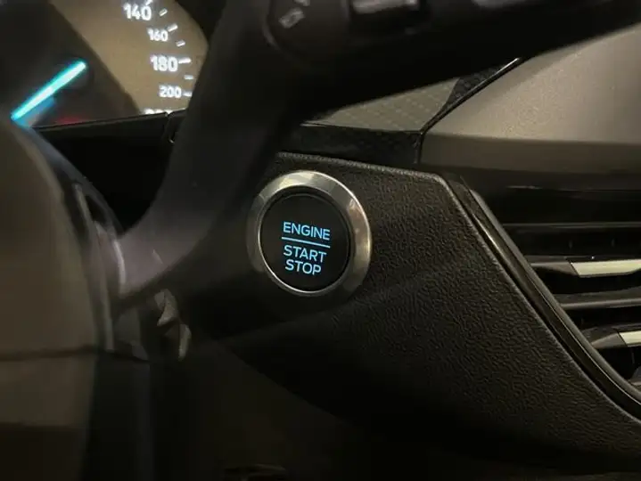 Ford Focus 1.0 Ecoboost ST-Line 2021, foto 19
