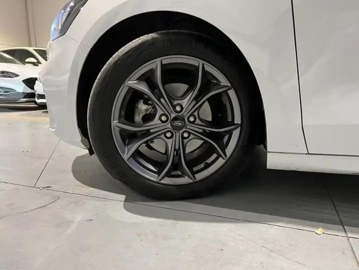 Ford Focus 1.0 Ecoboost ST-Line 2021, foto 29