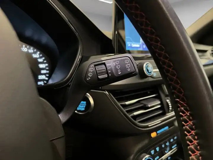 Ford Focus 1.0 Ecoboost ST-Line 2021, foto 16