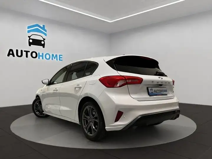 Ford Focus 1.0 Ecoboost ST-Line 2021, foto 5