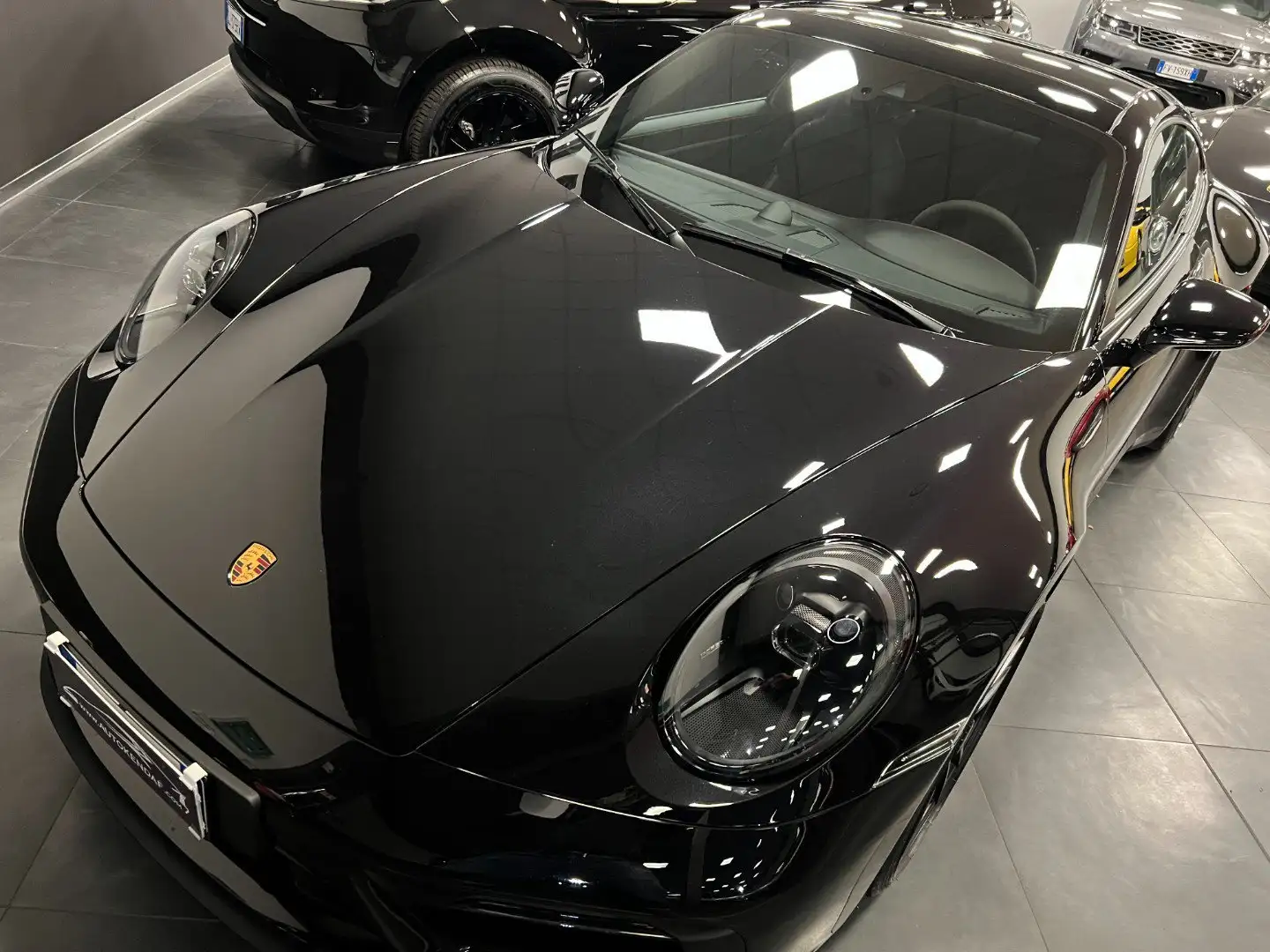 Porsche 992 911 Carrera GTS Nero - 2