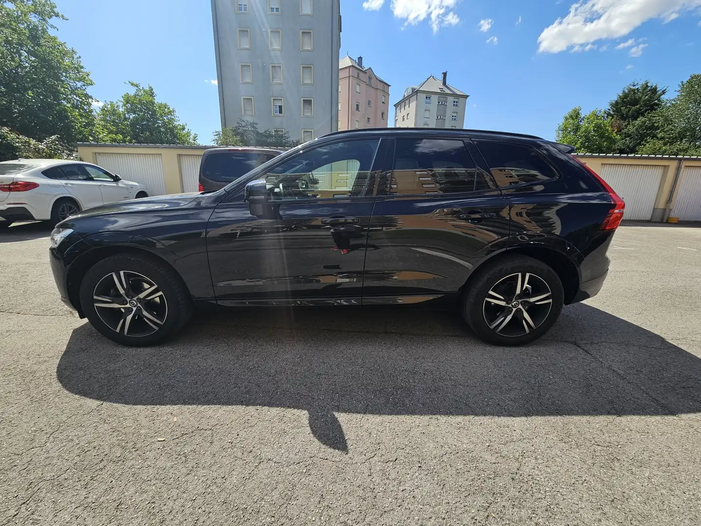 Volvo XC60 D4 AWD AdBlue 190 ch Geartronic 8 R-Design - 1