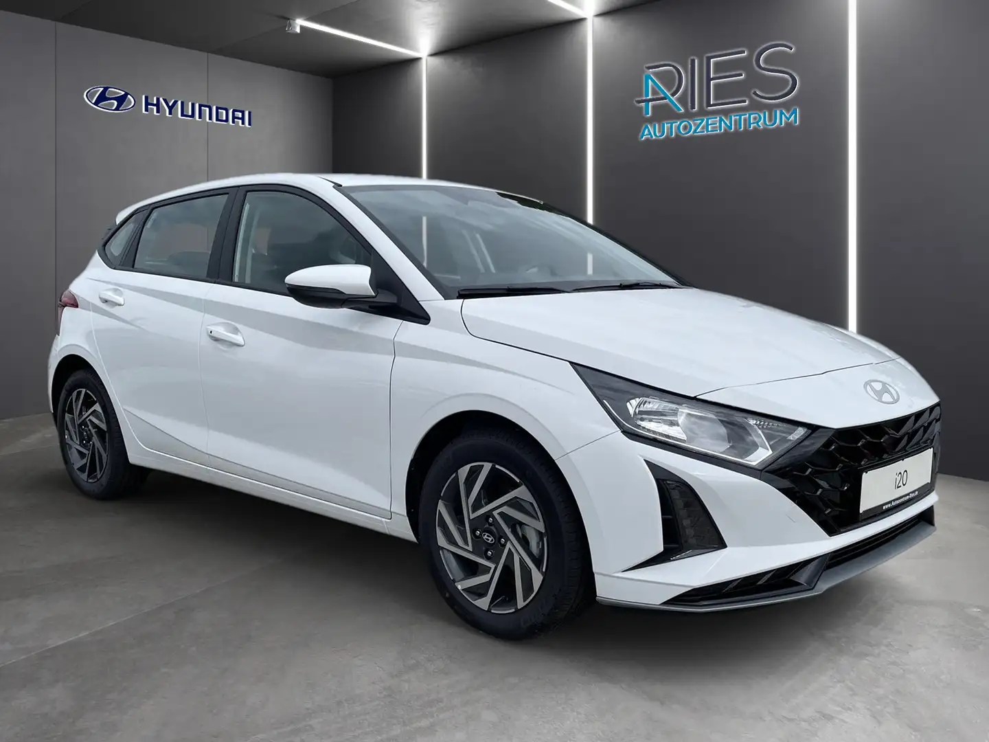 Hyundai i20 1.0 T-GDI KlimaA*Navi*SHZ*SoundSys*4xSHZ*LM Blanco - 2