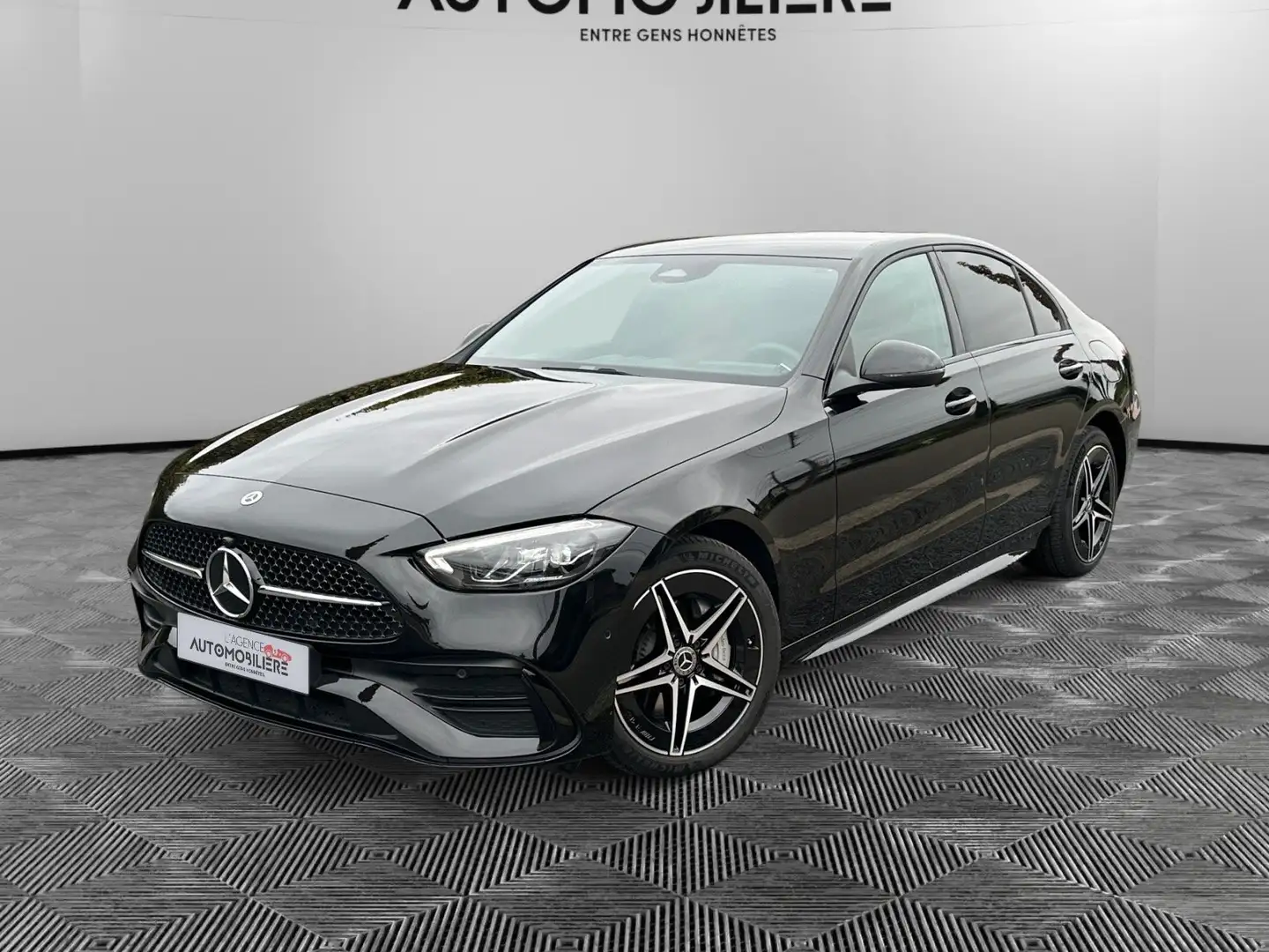 Mercedes-Benz C 300 C 300 e 9G-TRONIC AMG Line Advanced Noir - 1
