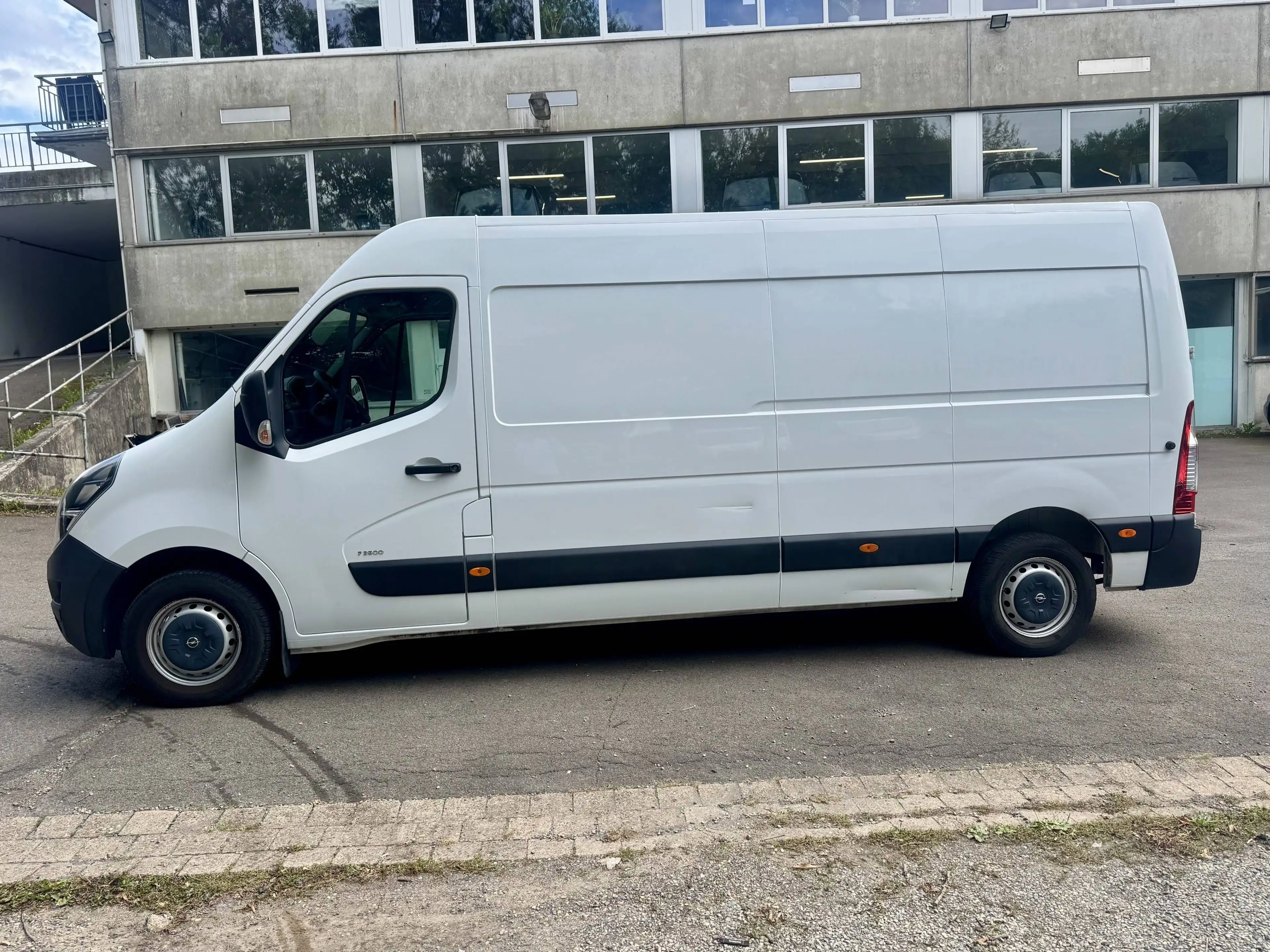 Opel Movano 2.3 CDTI HKa L3H2 3,5t Klima — photo 4