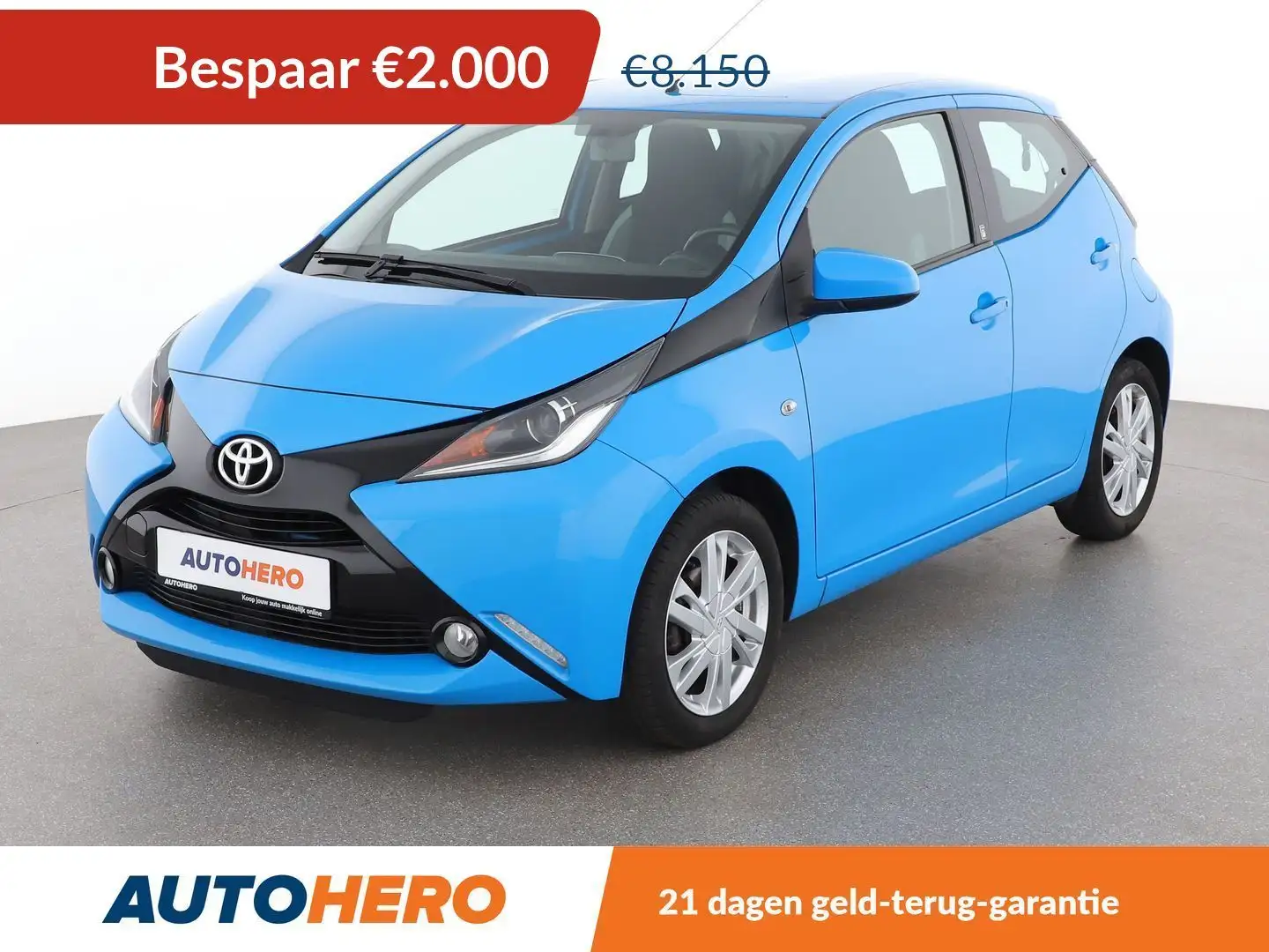 Toyota Aygo 1.0 X-Play Team D Bleu - 1