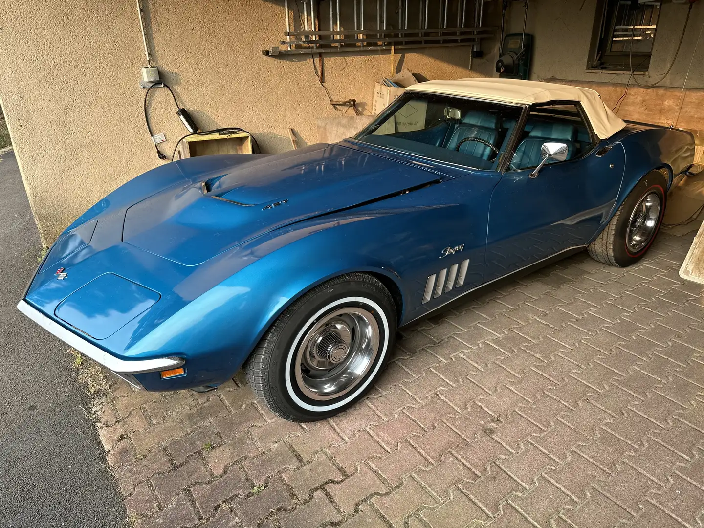 Corvette C3 Stingray Blau - 1