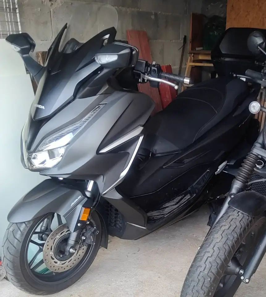 Honda Forza 350