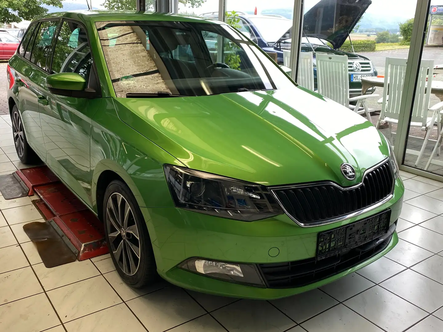 Skoda Fabia Edition , Euro-6 , ab-AHK, Grün - 2
