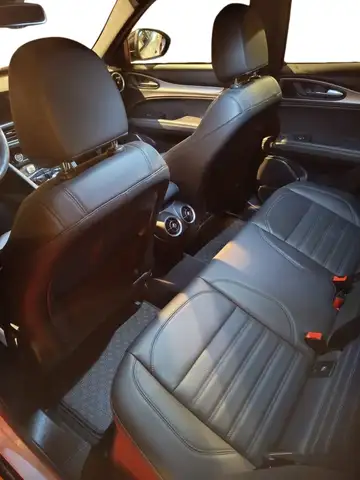 Alfa Romeo Stelvio view 4