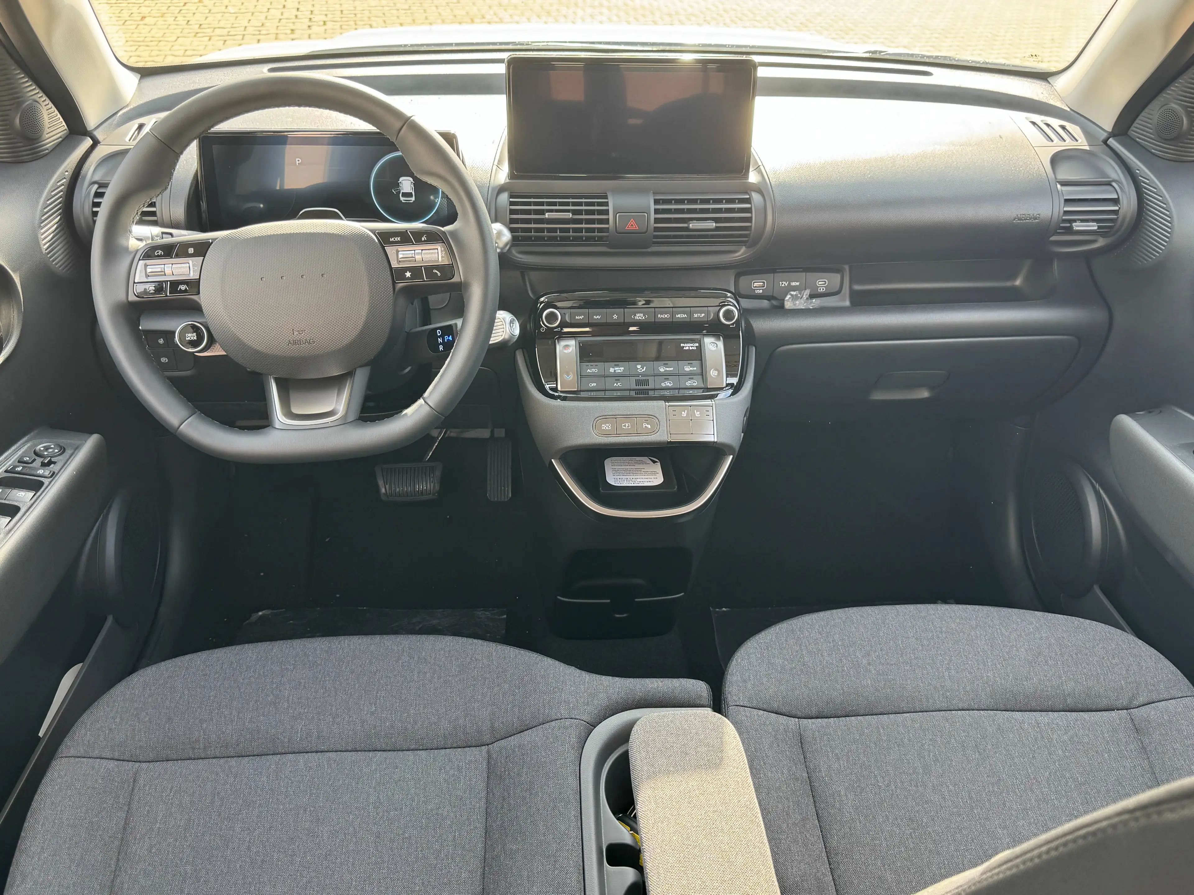 Hyundai Inster Trend 49 kWh (115 PS) Elektro-Komfort-Paket — photo 12