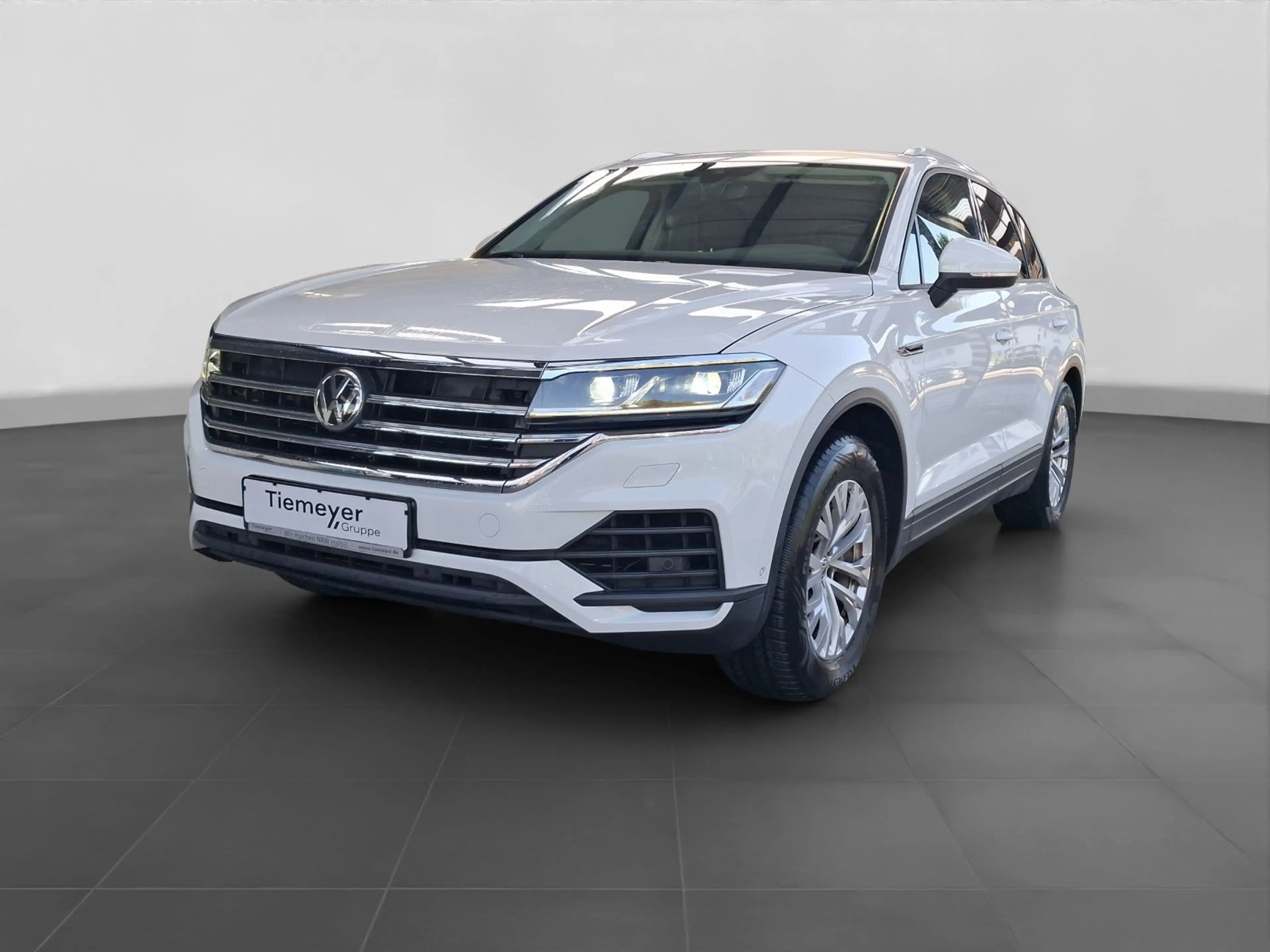 Volkswagen Touareg 3.0 TDI 4M AHK LM18 KAMERA LUFT LEDER — photo 2
