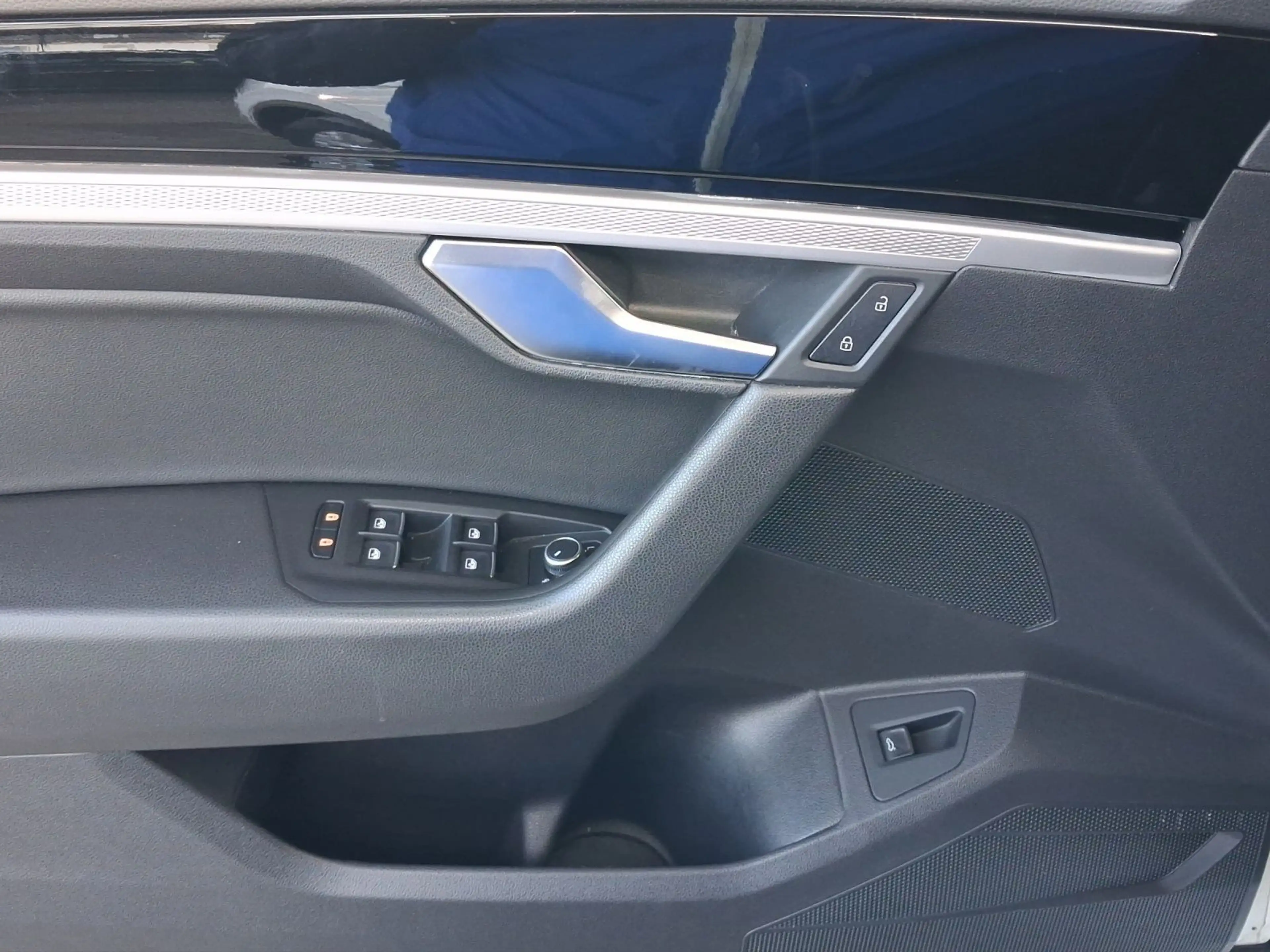 Volkswagen Touareg 3.0 TDI 4M AHK LM18 KAMERA LUFT LEDER — photo 13