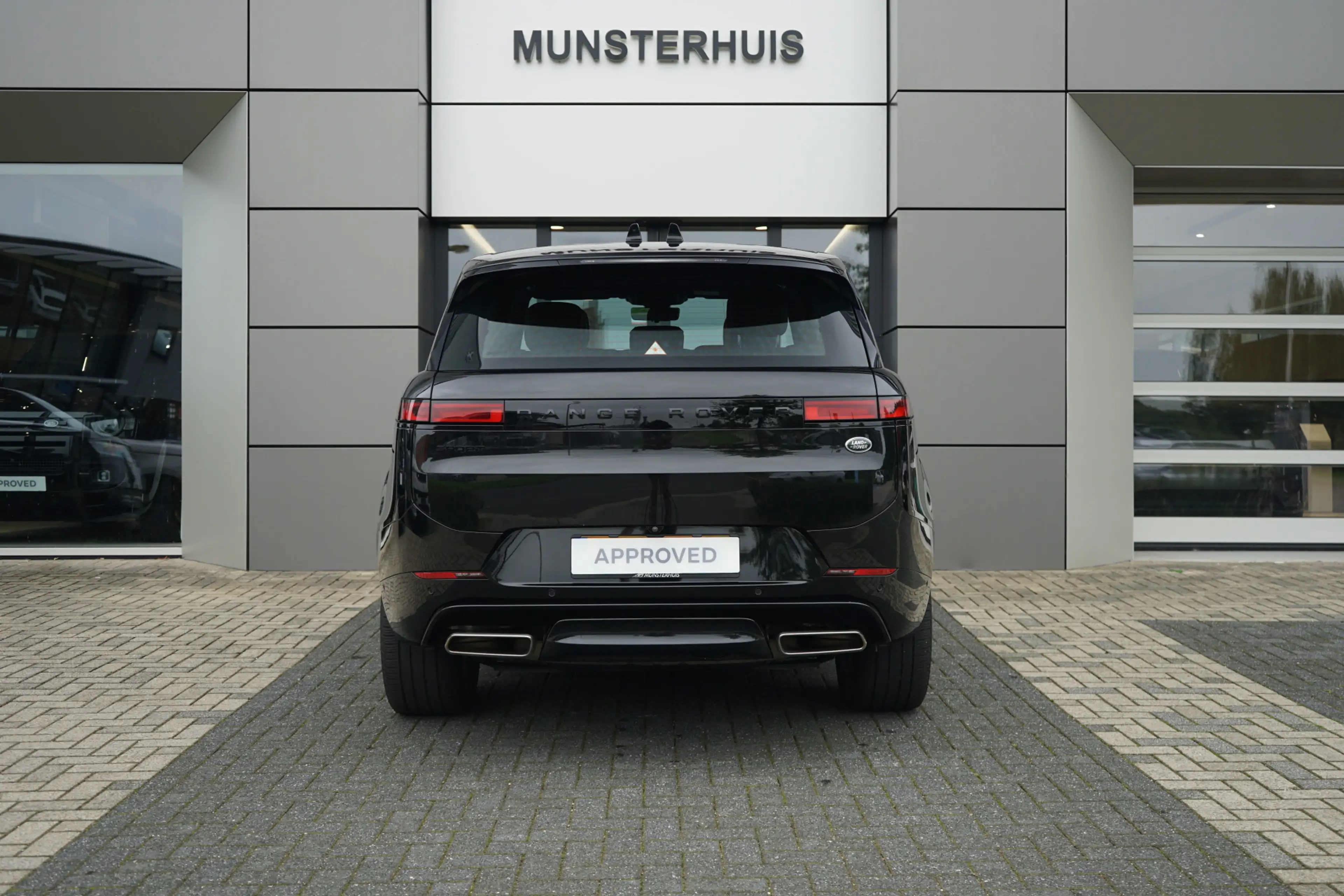 Land Rover Range Rover Sport 3.0 P440e Dynamic HSE | Head-up display | Elektris — photo 7