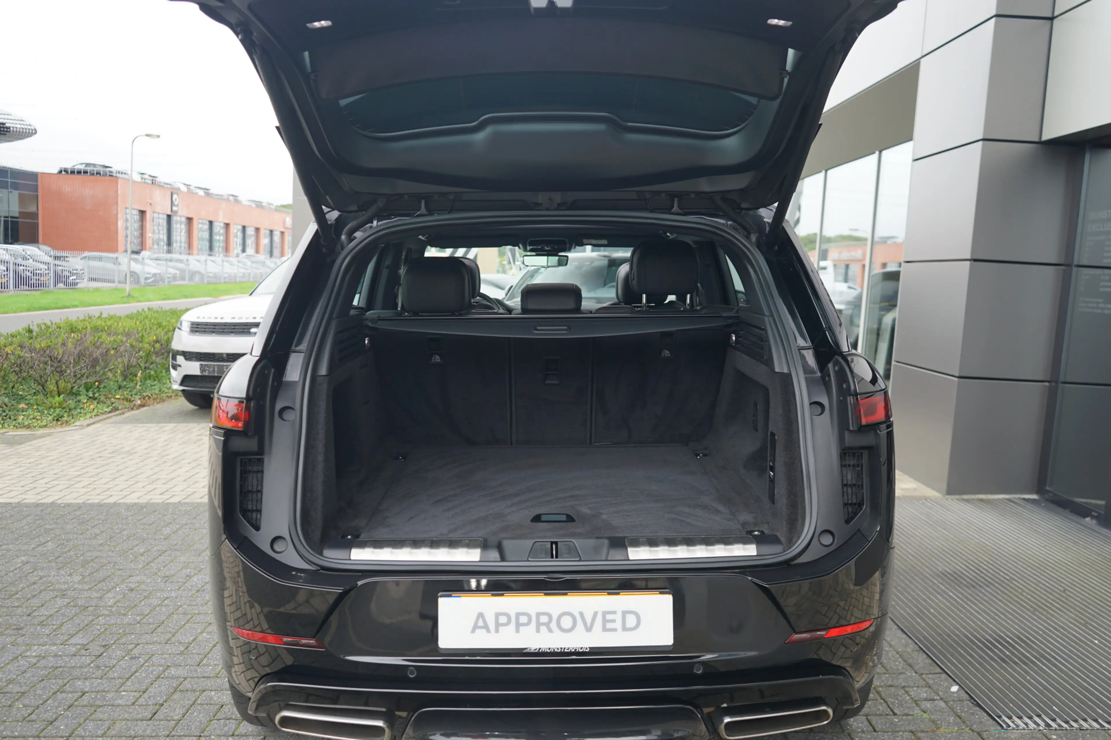 Land Rover Range Rover Sport 3.0 P440e Dynamic HSE | Head-up display | Elektris — photo 31