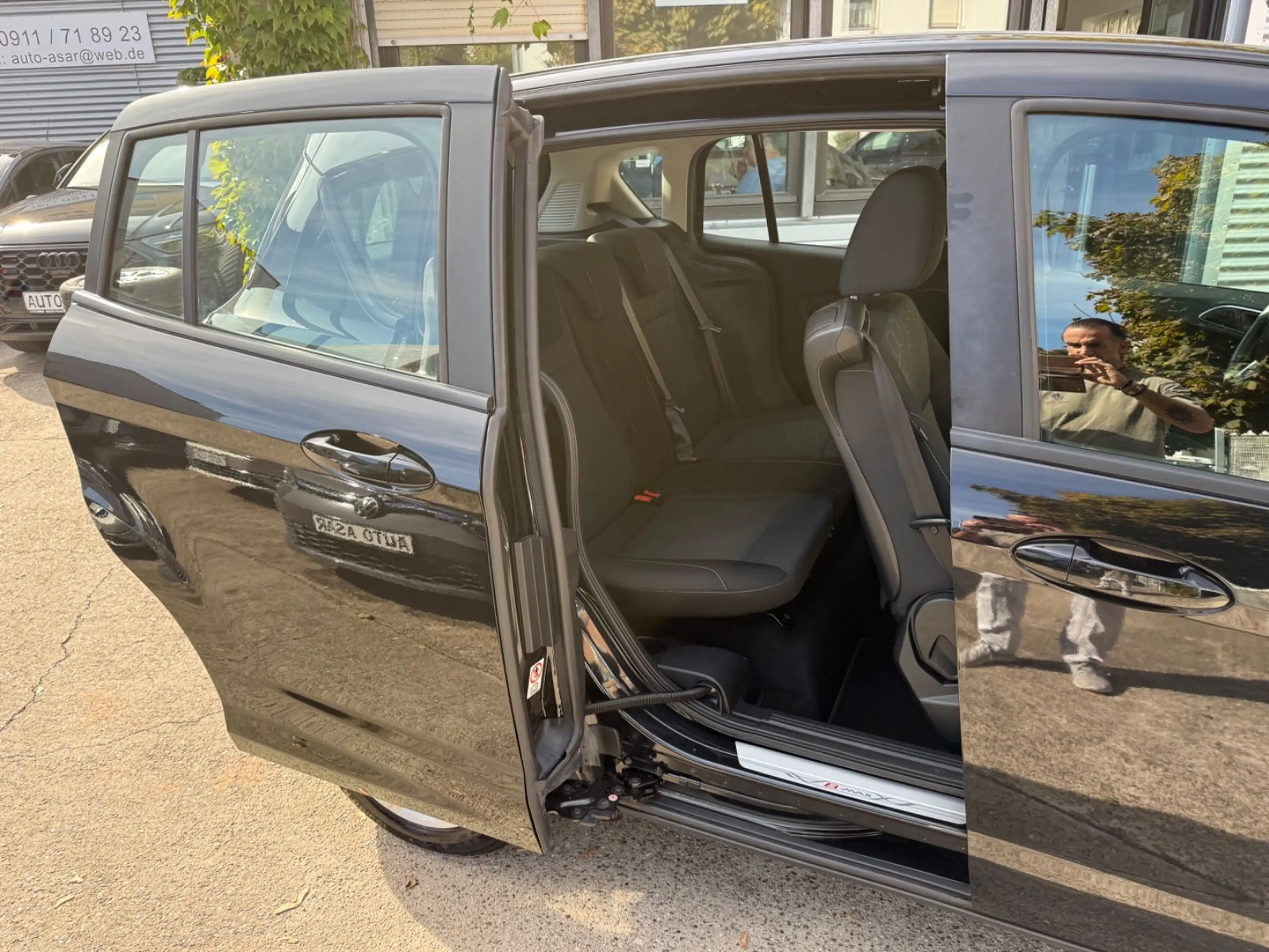 Ford B-Max B-MAX Sync Edition/2x Schiebetür/8-fach — photo 6