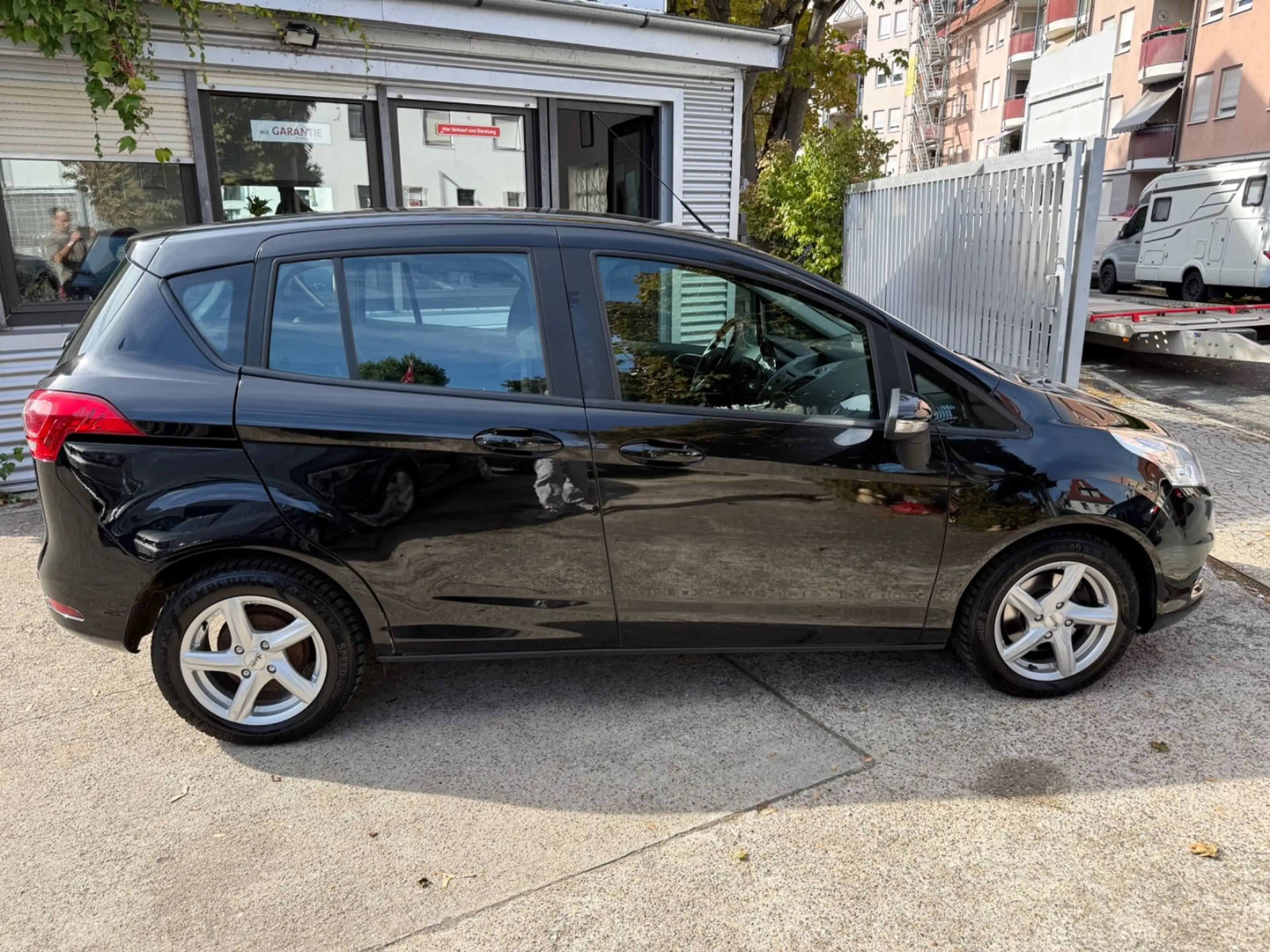 Ford B-Max B-MAX Sync Edition/2x Schiebetür/8-fach — photo 4