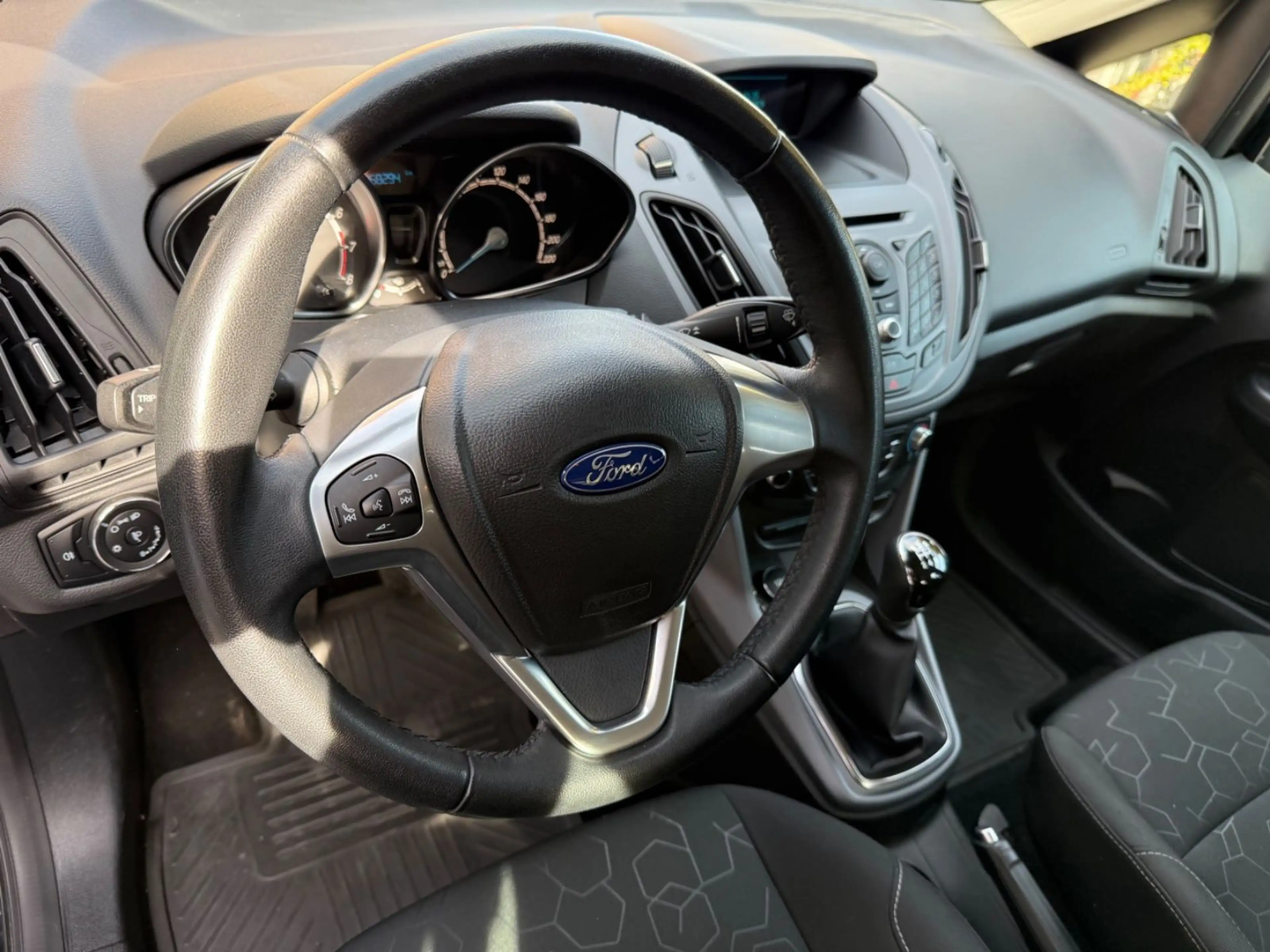 Ford B-Max B-MAX Sync Edition/2x Schiebetür/8-fach — photo 14