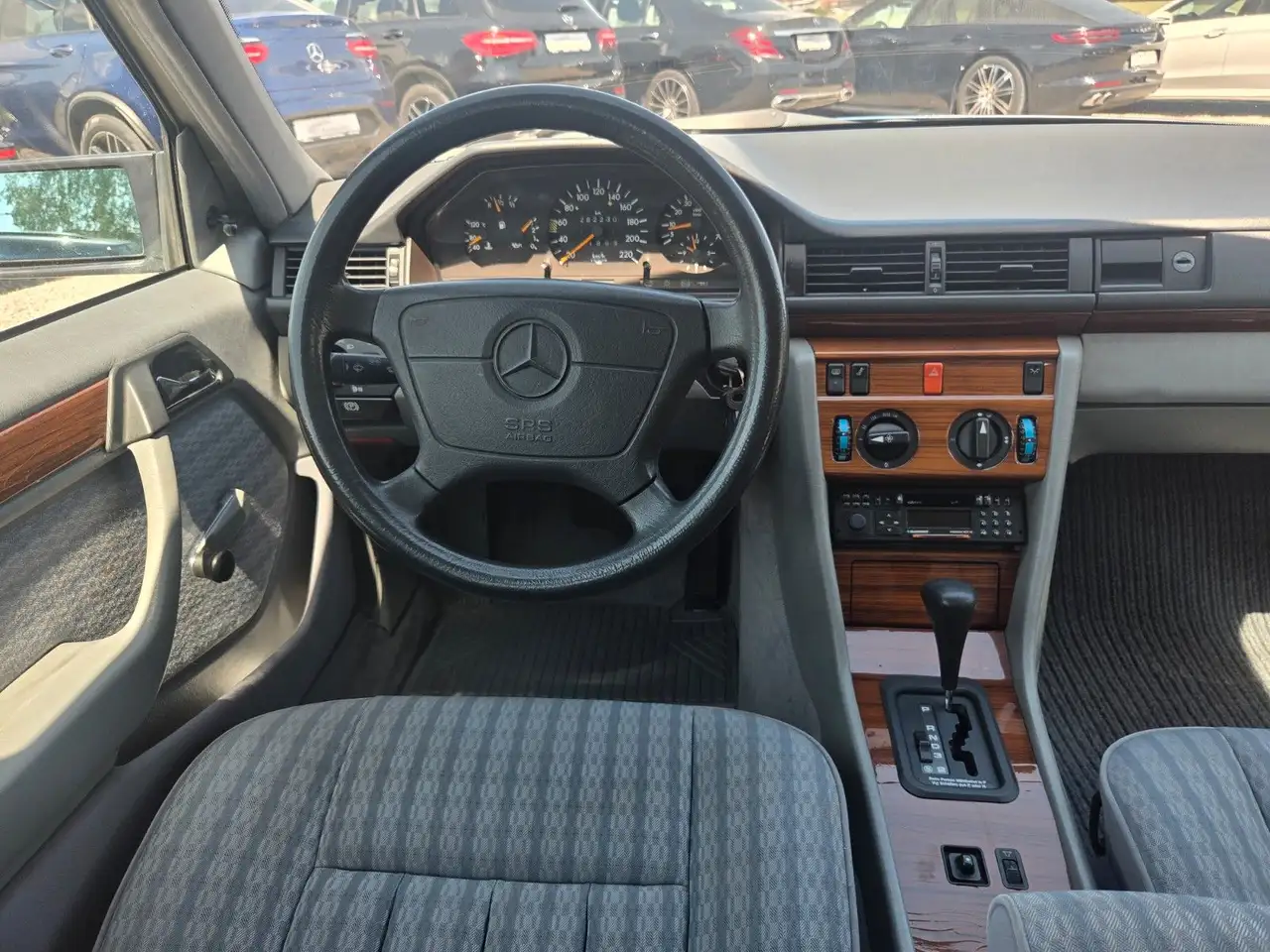 Mercedes-Benz 200 E Automatik AHK*Schiebed.*TÜV bis 06/2028*ZV, foto 12
